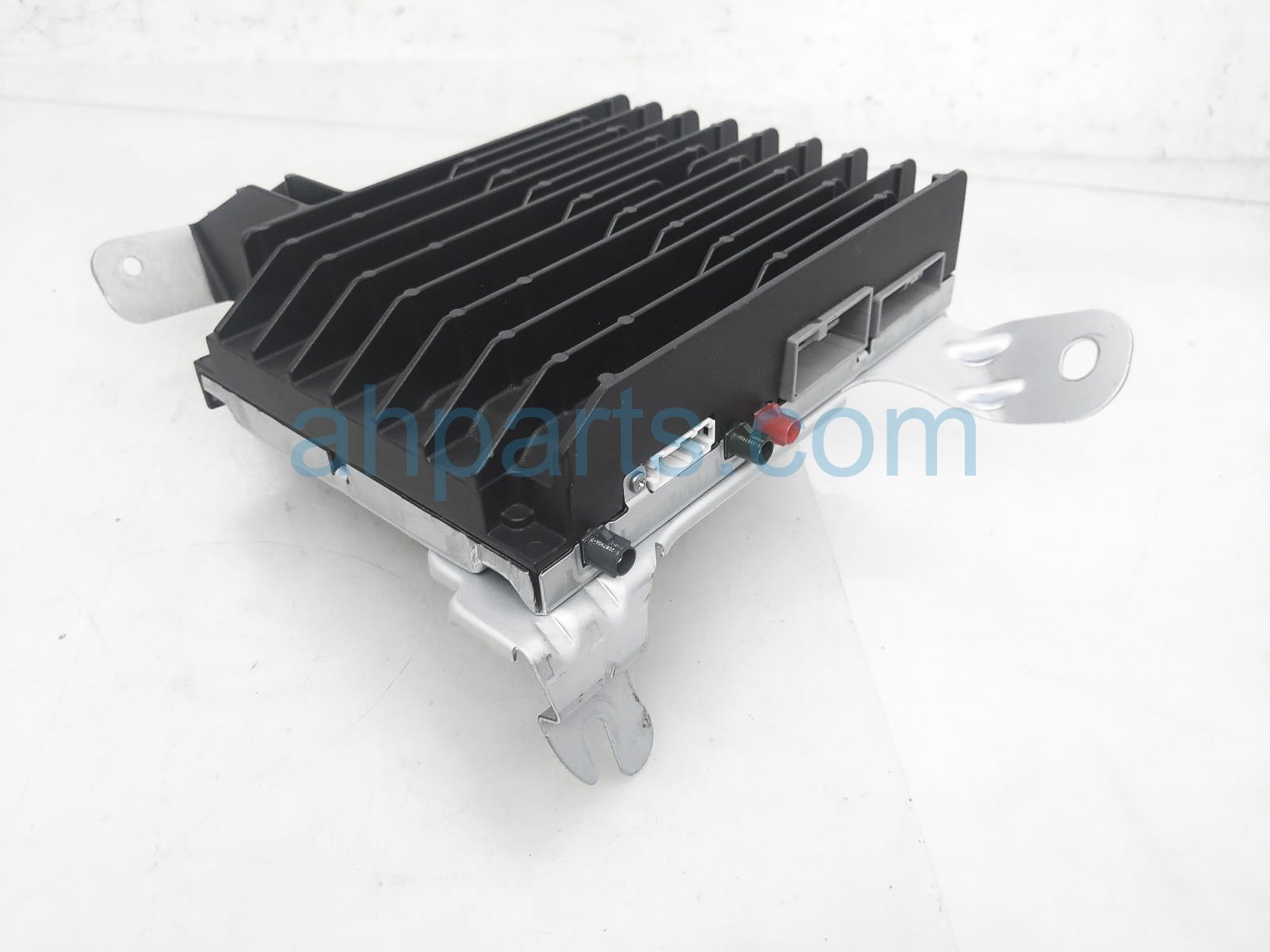 $250 Honda AUDIO AMPLIFIER UNIT - EX-L $250 Honda AUDIO AMPLIFIER UNIT - EX-L