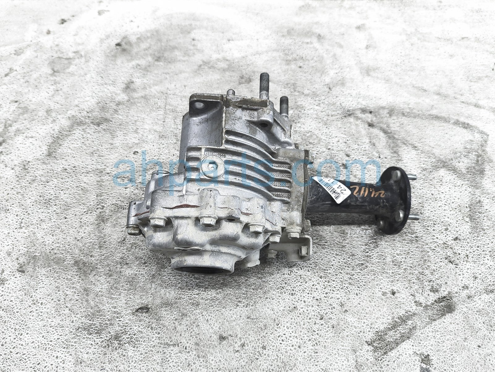 $300 Toyota TRANSFER CASE ASSY - 2.5L AWD - 47K $300 Toyota TRANSFER CASE ASSY - 2.5L AWD - 47K
