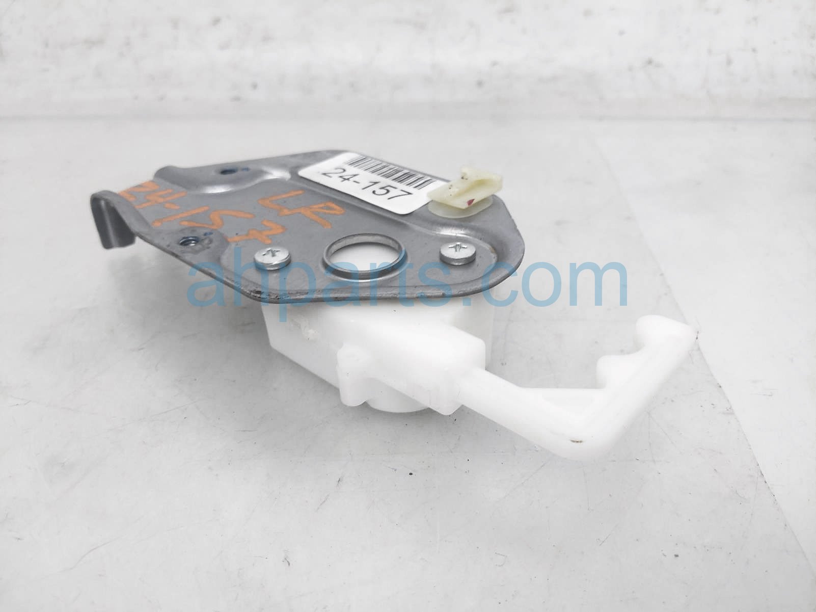 $25 Honda FUEL / GAS LID ACTUATOR - EX-L $25 Honda FUEL / GAS LID ACTUATOR - EX-L