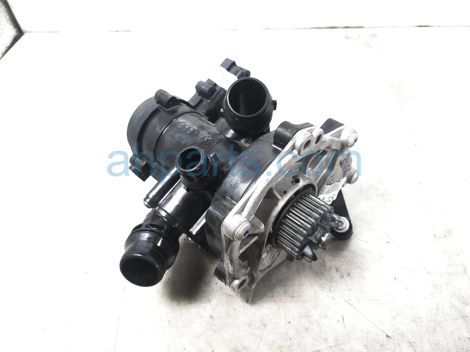 $125 Volkswagen THERMOSTAT HOUSING ASSY - 2.0T- 48K $125 Volkswagen THERMOSTAT HOUSING ASSY - 2.0T- 48K