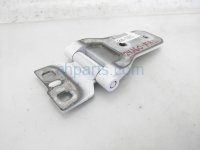 $42 Jeep FR/LH HOOD HINGE - WHITE $42 Jeep FR/LH HOOD HINGE - WHITE