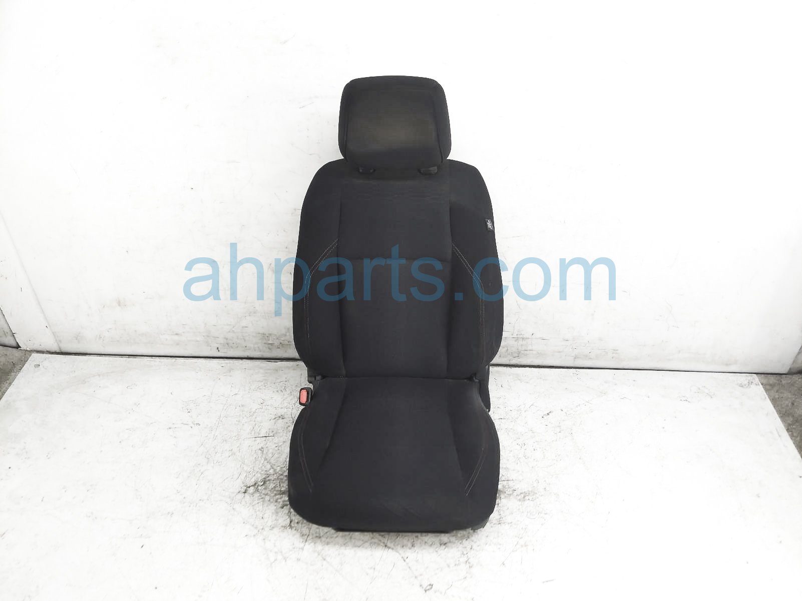 $299 Toyota FR/LH SEAT - BLACK - W/ AIRBAG