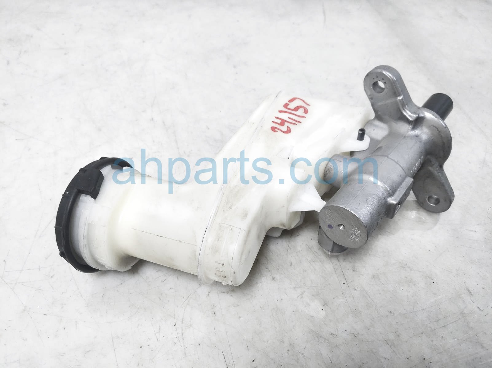 $45 Honda BRAKE MASTER CYLINDER W/RESERVOIR $45 Honda BRAKE MASTER CYLINDER W/RESERVOIR