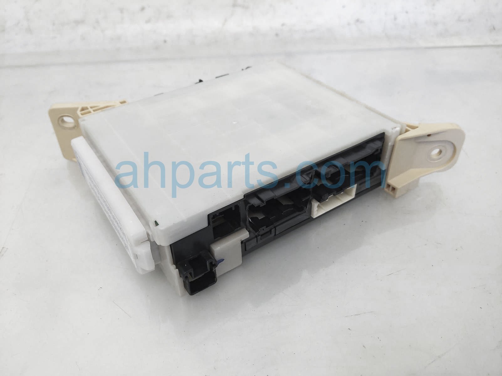 $150 Toyota MPX BODY CONTROL MODULE - 3.5L 4X2