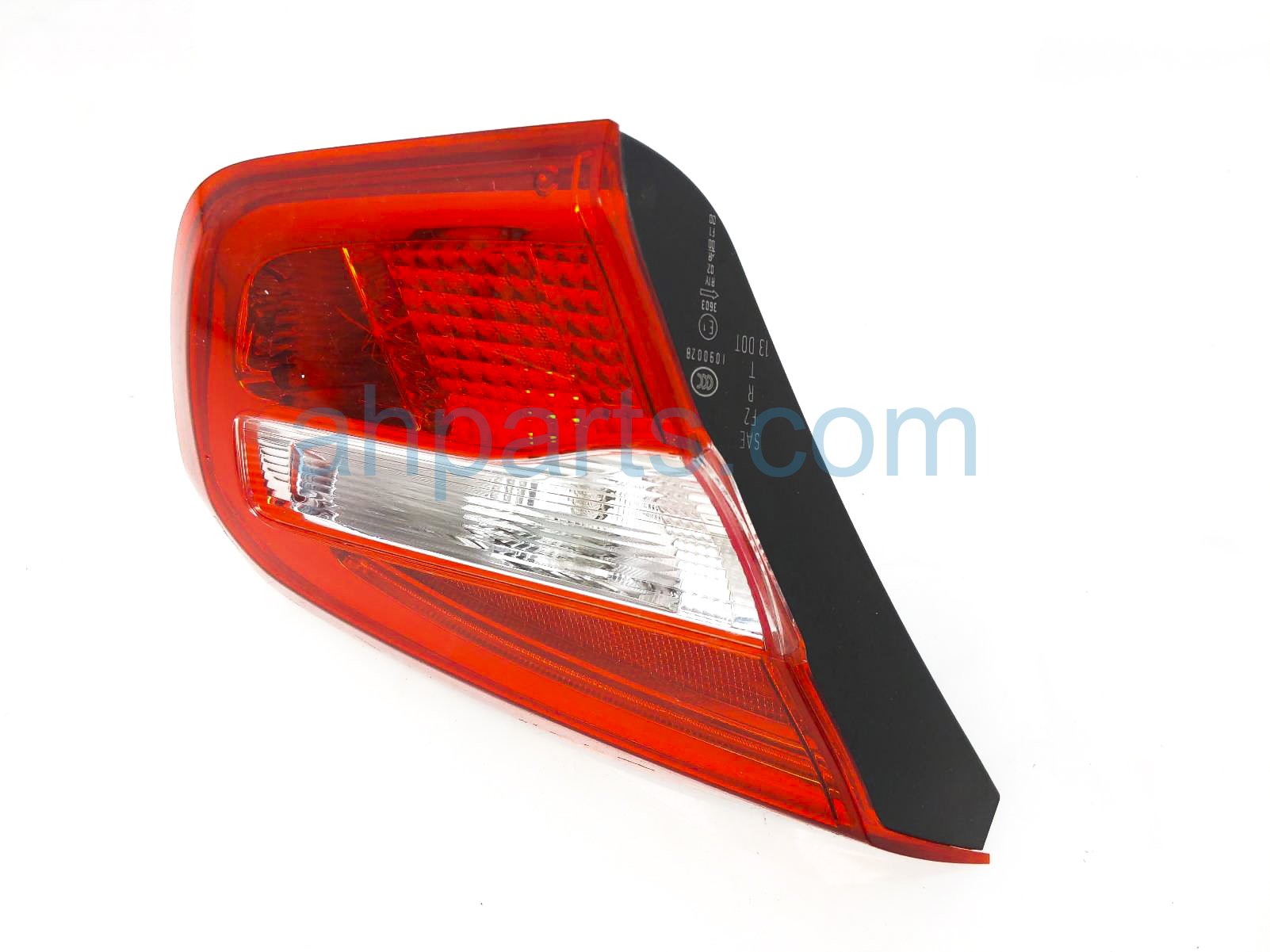 $120 Mercedes LH TAIL LAMP (TRUNK MTD ) $120 Mercedes LH TAIL LAMP (TRUNK MTD )