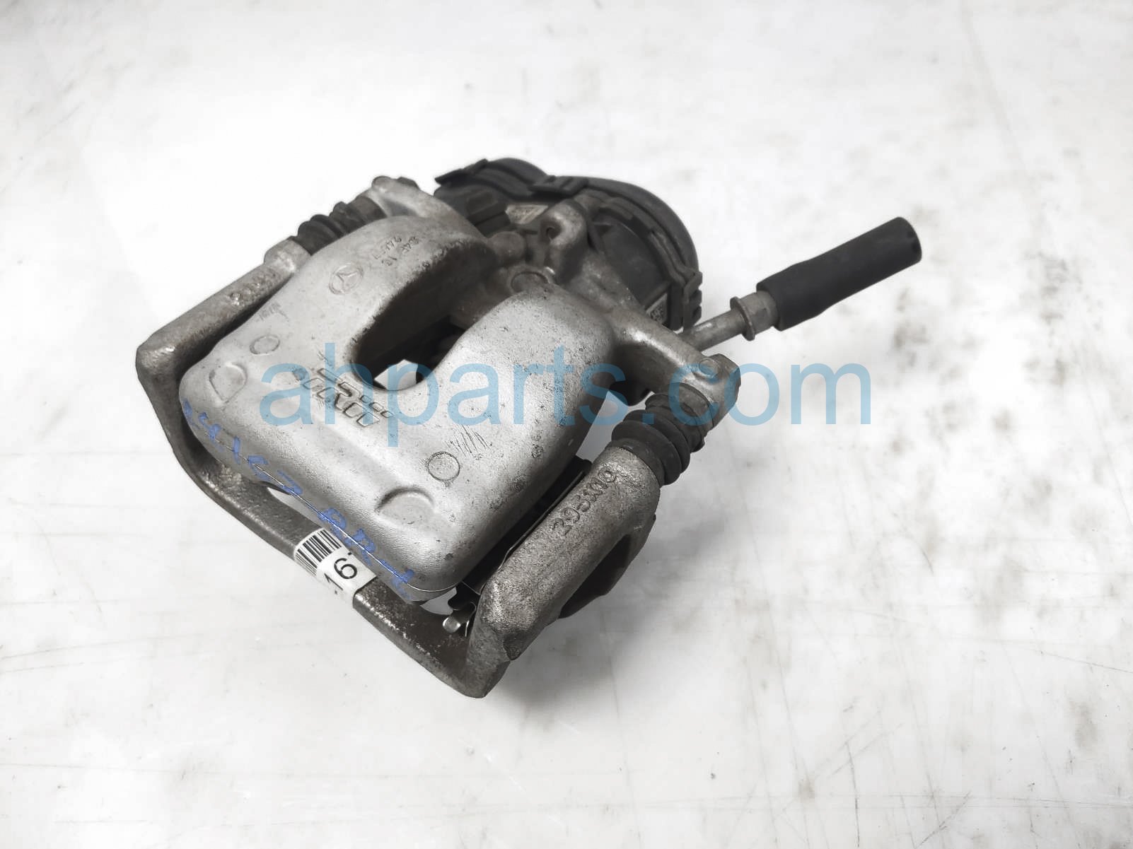 $125 Mercedes RR/LH BRAKE CALIPER $125 Mercedes RR/LH BRAKE CALIPER