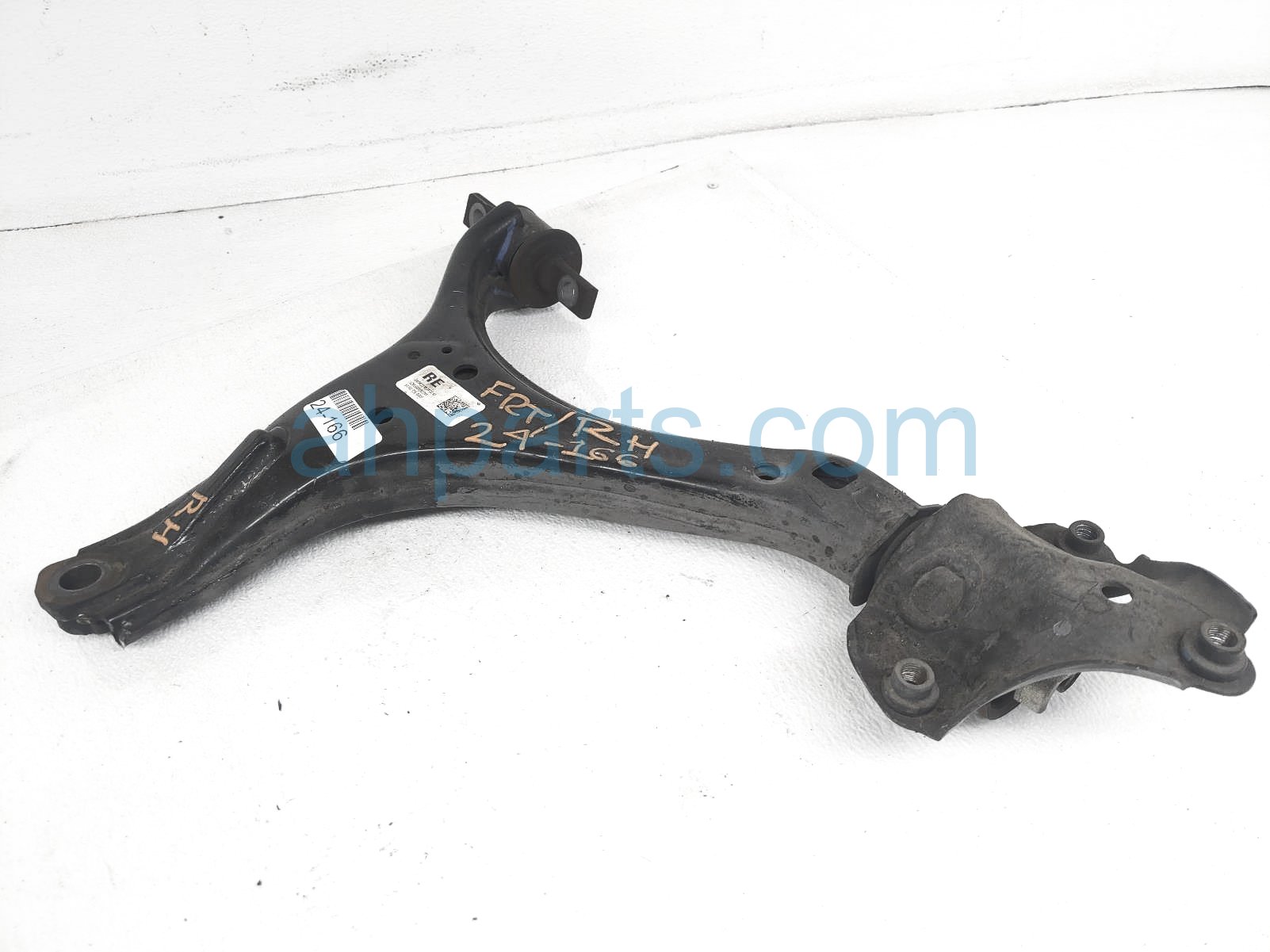 $125 Honda FR/RH LOWER CONTROL ARM $125 Honda FR/RH LOWER CONTROL ARM
