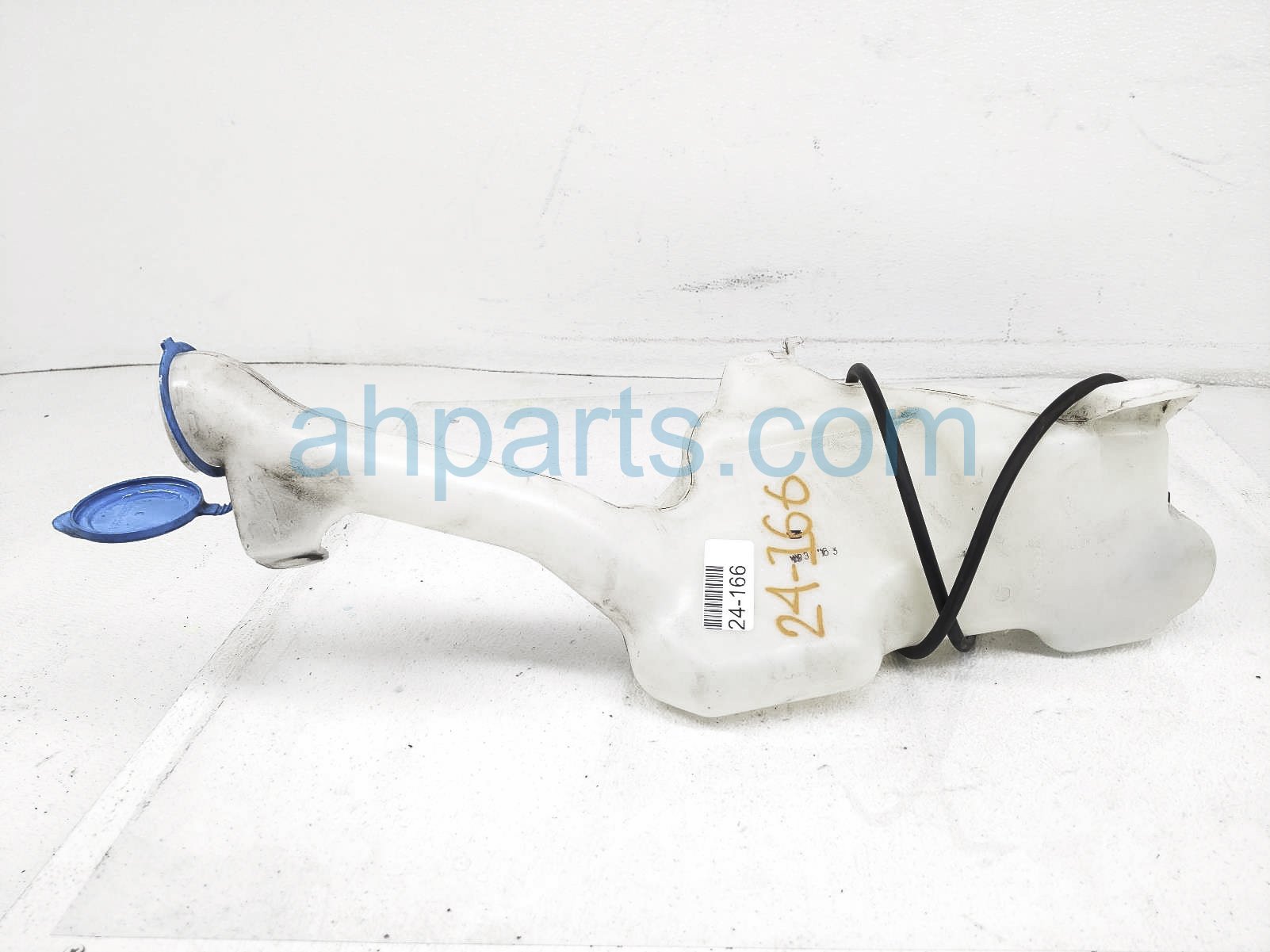 $35 Honda WINDSHIELD WASHER RESERVOIR TANK