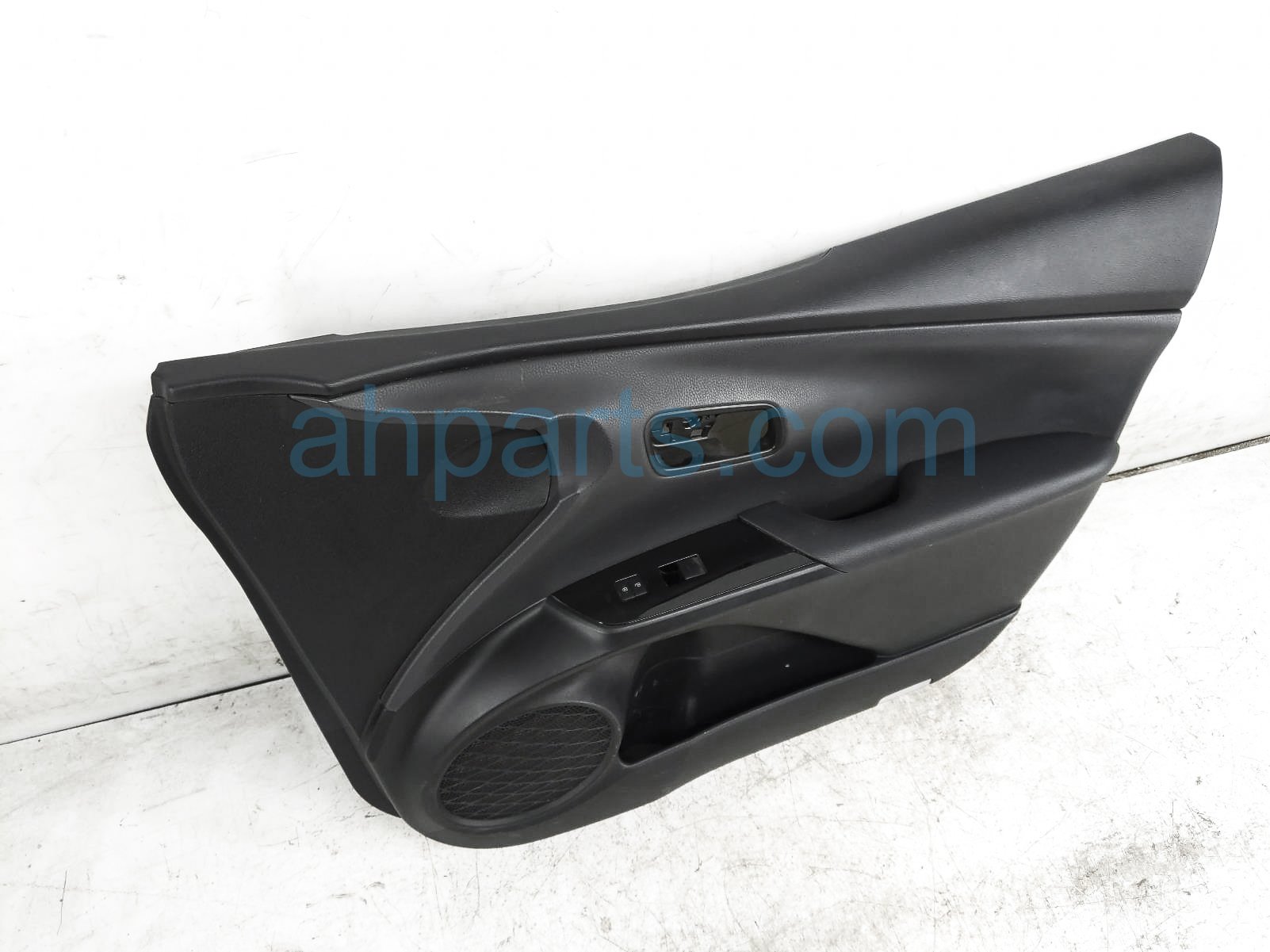 $100 Toyota FR/RH INTERIOR DOOR PANEL - BLACK PR $100 Toyota FR/RH INTERIOR DOOR PANEL - BLACK PR