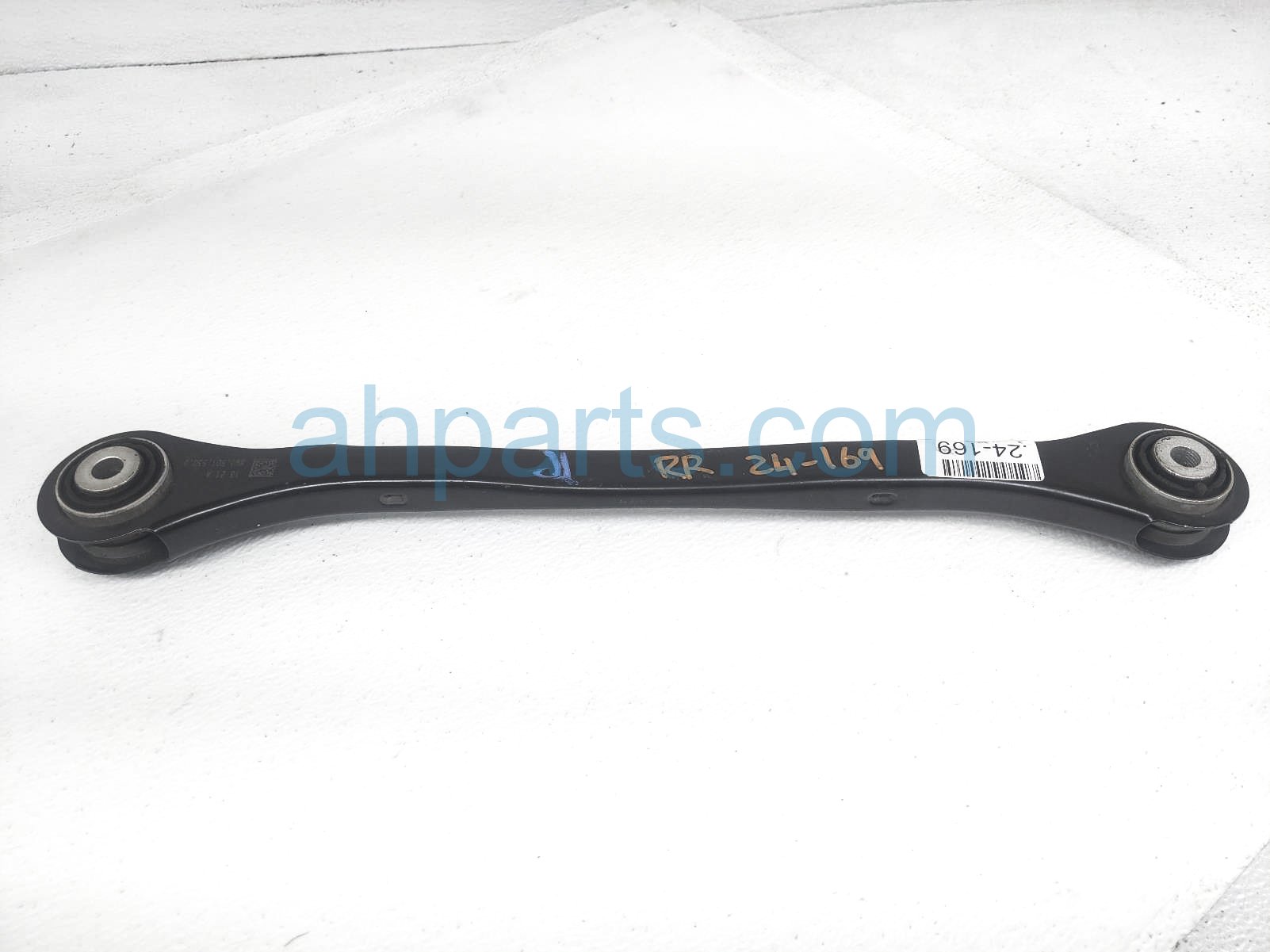 $35 Audi RR/RH TRAILING CONTROL ARM $35 Audi RR/RH TRAILING CONTROL ARM