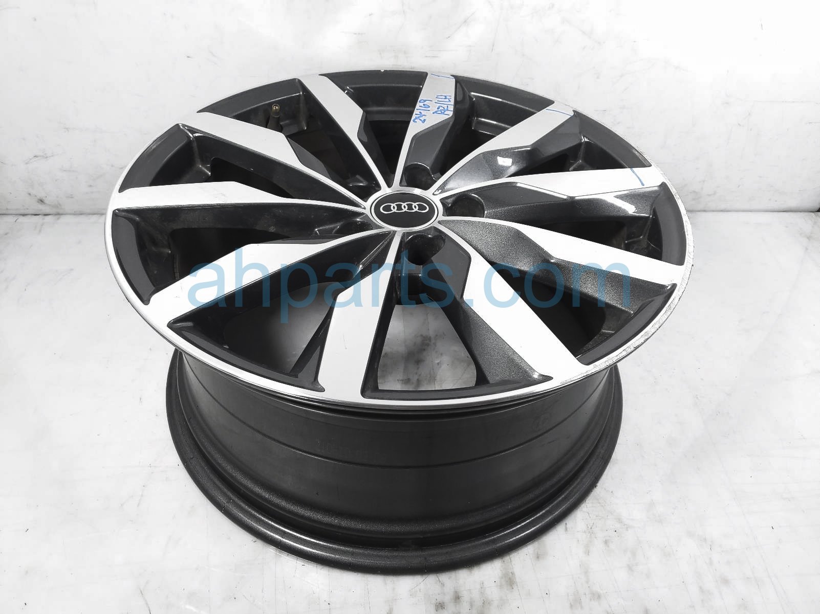 $250 Audi RR/LH WHEEL / RIM $250 Audi RR/LH WHEEL / RIM