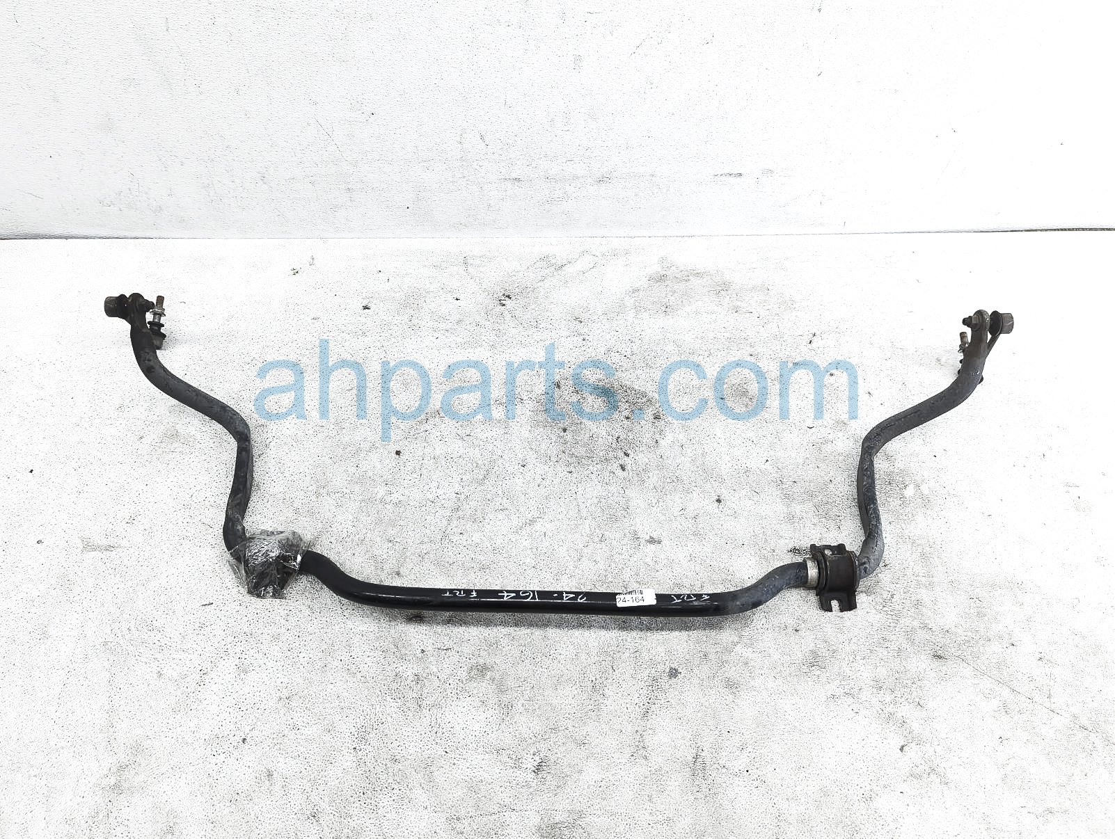 $100 Toyota FRONT STABILIZER / SWAY BAR W/LINKS