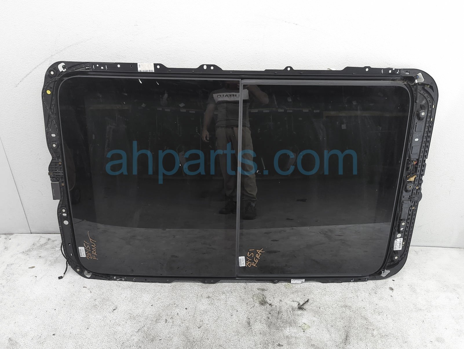 $599 Volkswagen PANORAMIC SUNROOF ASSEMBLY *