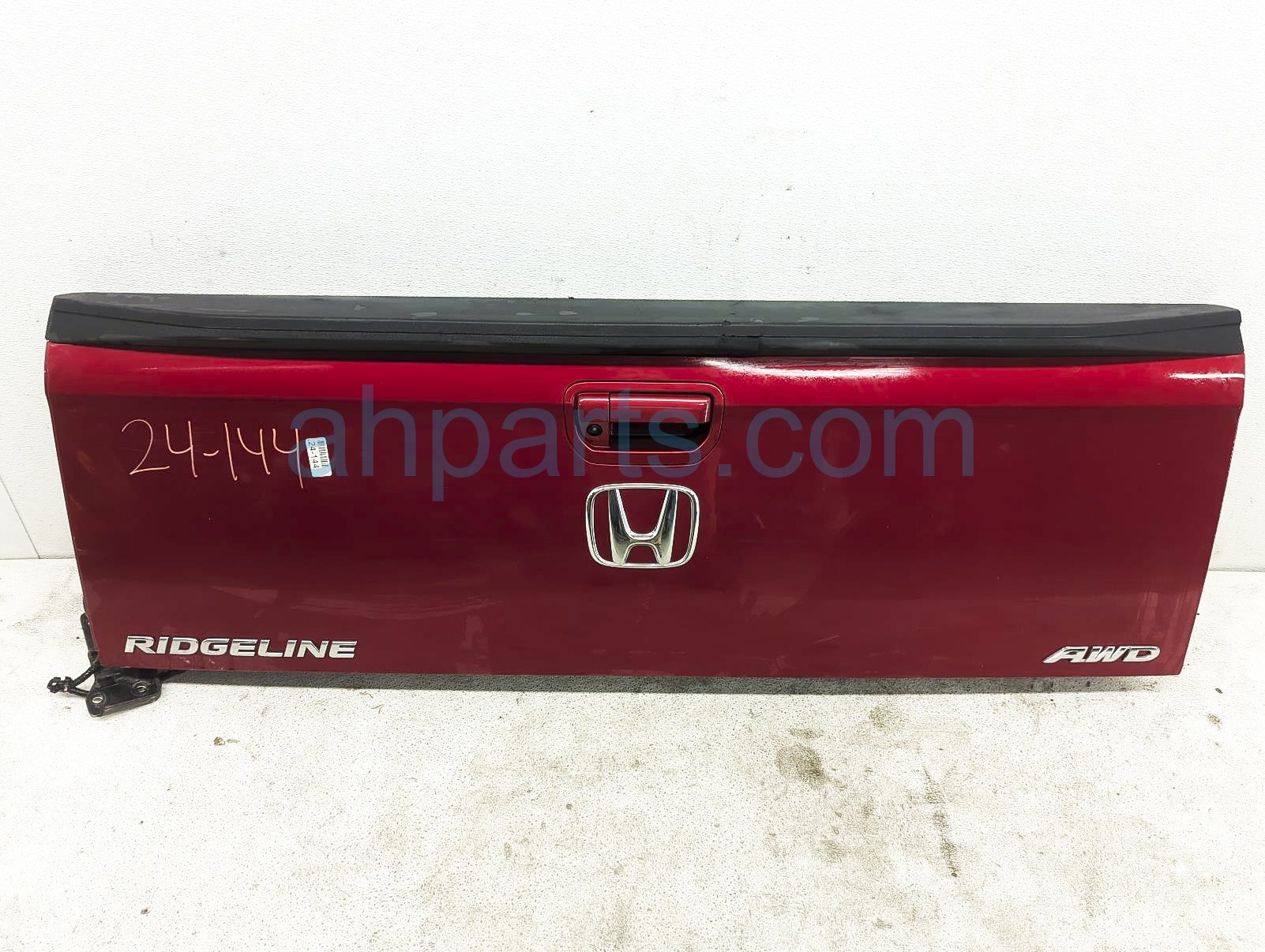 $799 Honda DECKLID / TAILGATE - RED