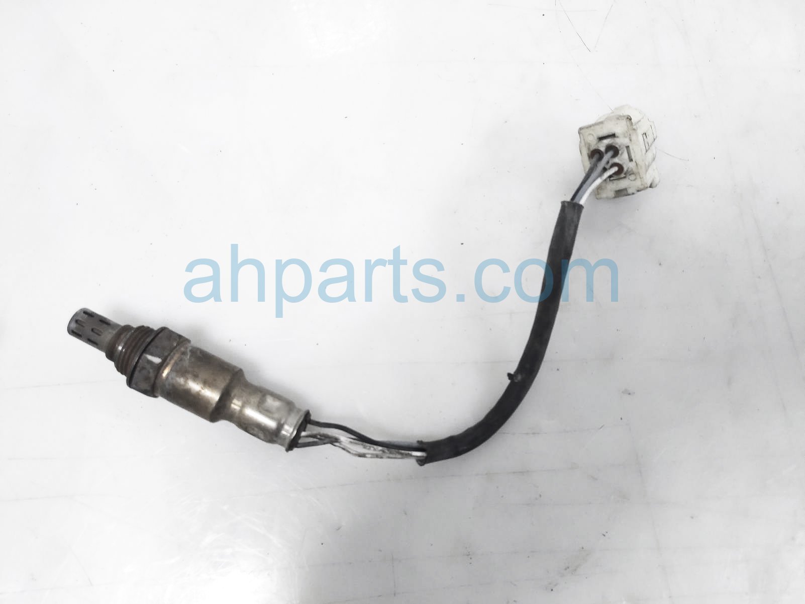 $35 Jeep RH MANIFOLD OXYGEN SENSOR - 3.6L