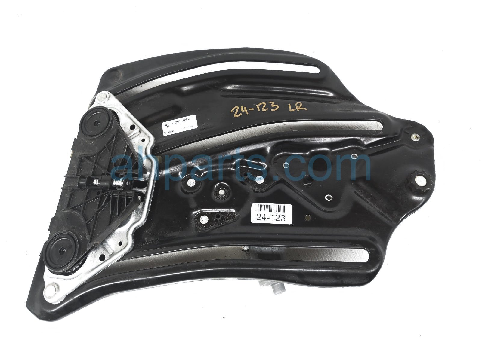 $145 BMW LH QTR WINDOW REGULATOR W/MOTOR $145 BMW LH QTR WINDOW REGULATOR W/MOTOR