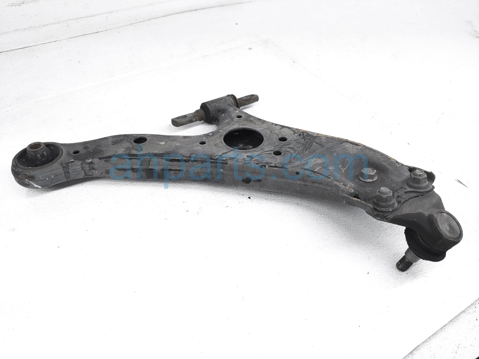 $70 Toyota FR/LH LOWER CONTROL ARM