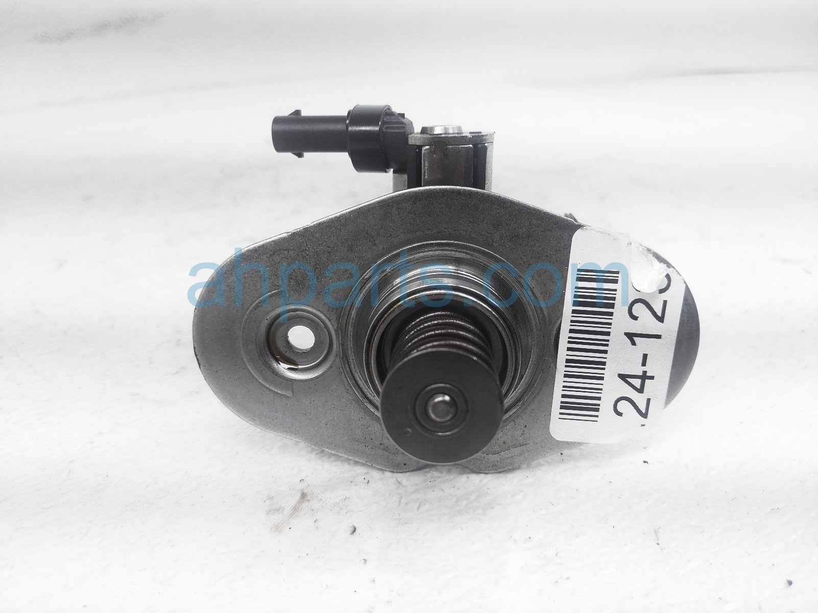 $100 BMW GAS / FUEL PUMP - ENGINE MTD $100 BMW GAS / FUEL PUMP - ENGINE MTD