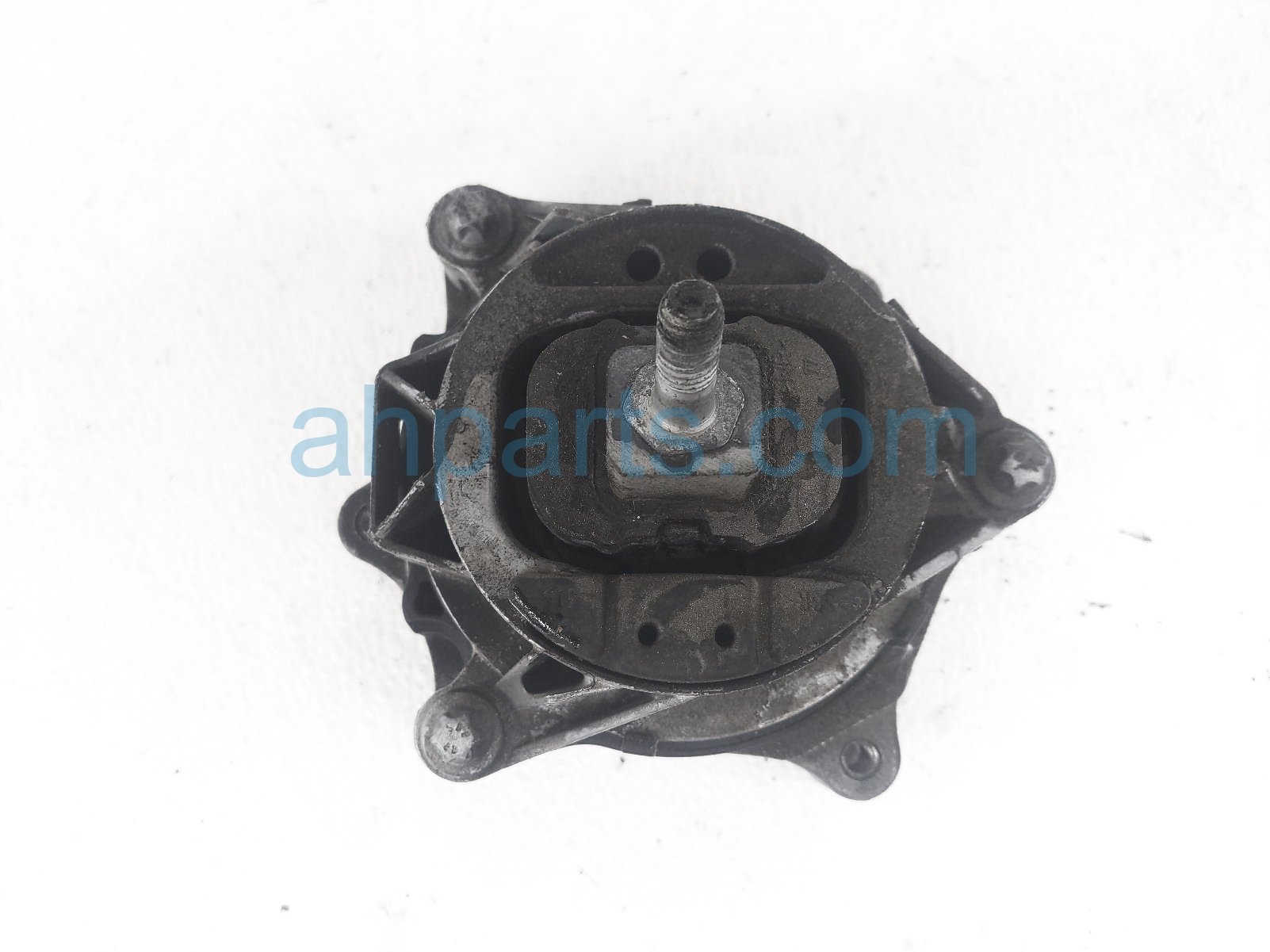 $60 BMW LH SIDE ENGINE MOUNT $60 BMW LH SIDE ENGINE MOUNT