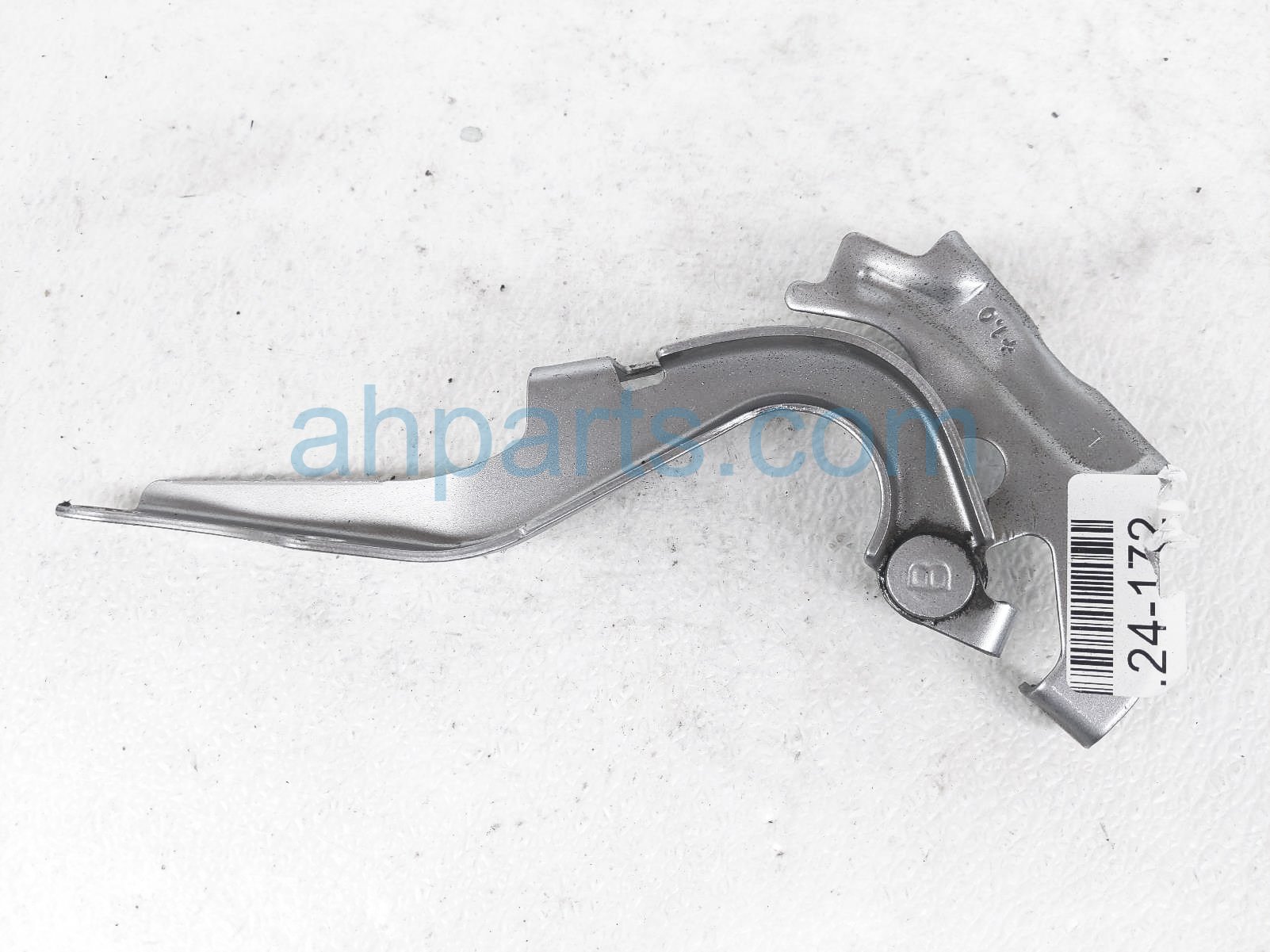 $20 Toyota LH HOOD HINGE $20 Toyota LH HOOD HINGE