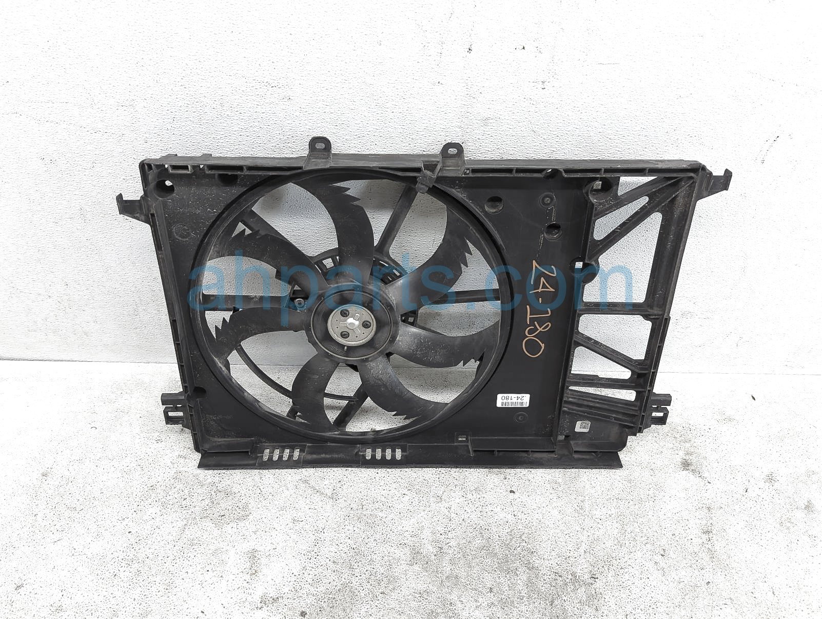 $295 Toyota RADIATOR FAN ASSEMBLY