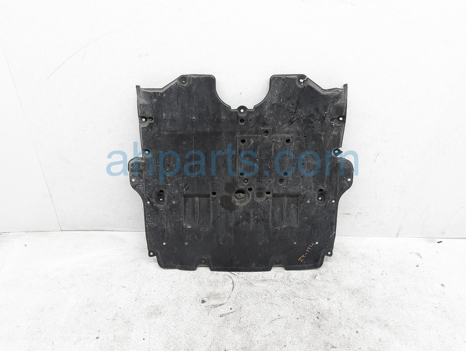 $75 Lexus FRONT UNDER COVER SPLASH SHIELD $75 Lexus FRONT UNDER COVER SPLASH SHIELD