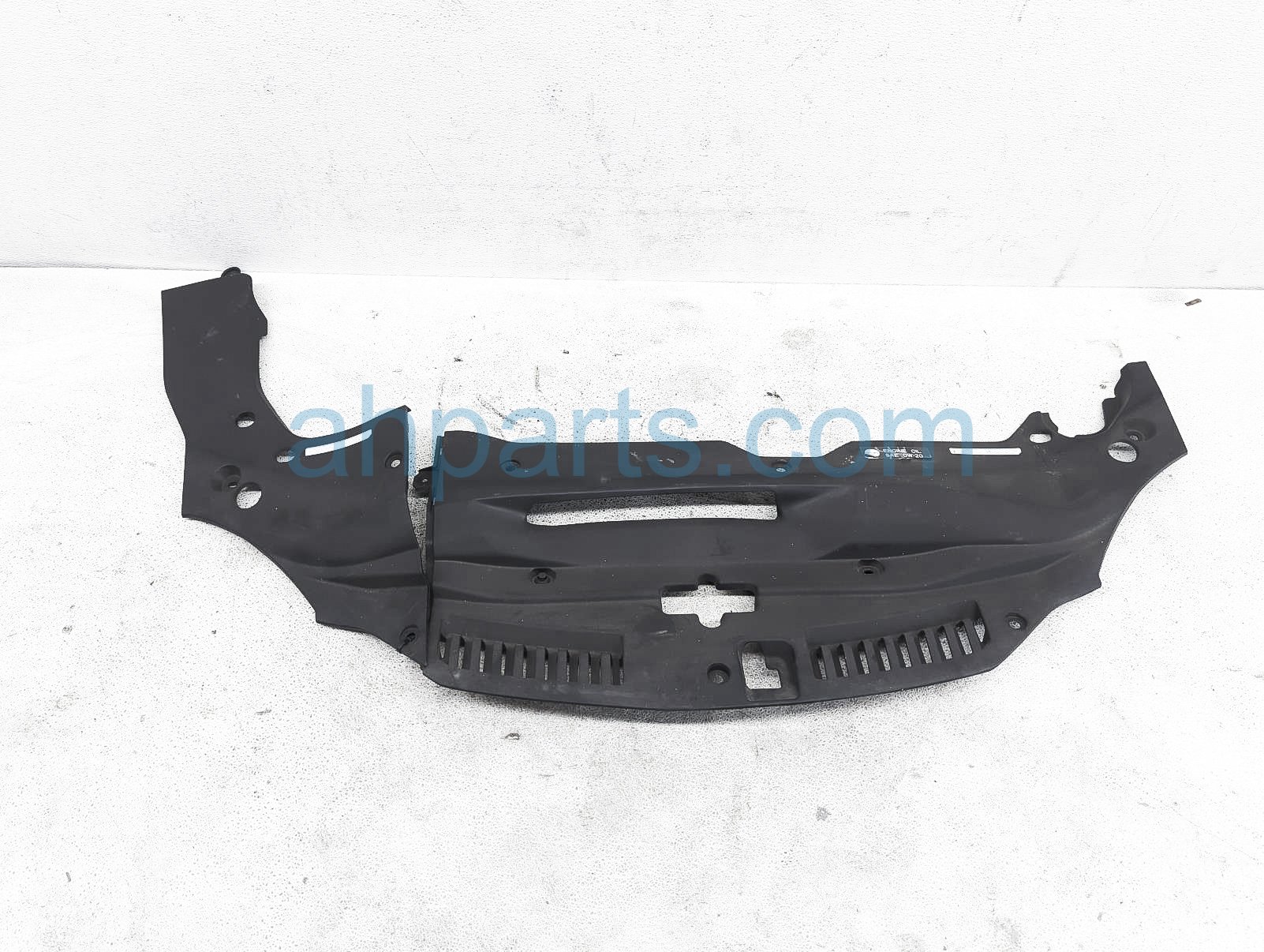 $125 Lexus UPPER GRILLE ENGINE SIGHT SHIELD