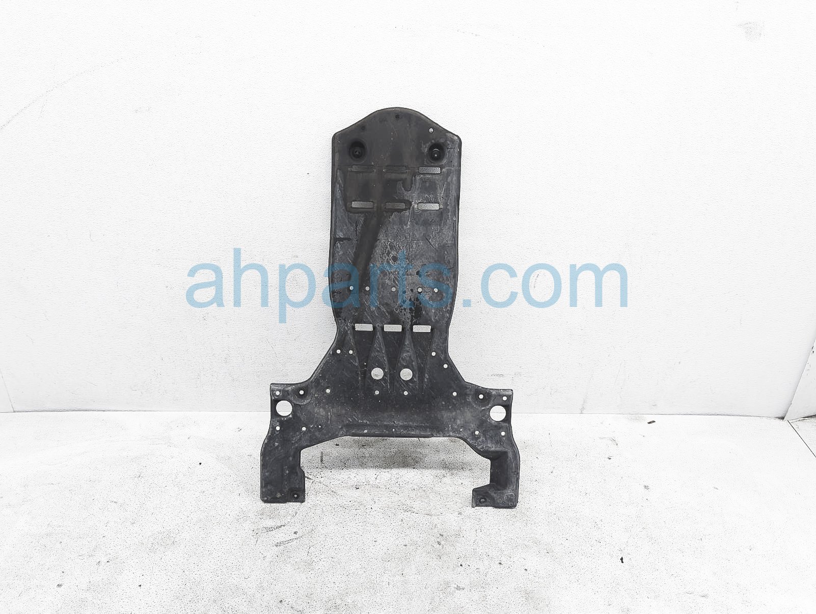 $75 Lexus REAR UNDER BODY COVER SPLASH SHIELD $75 Lexus REAR UNDER BODY COVER SPLASH SHIELD