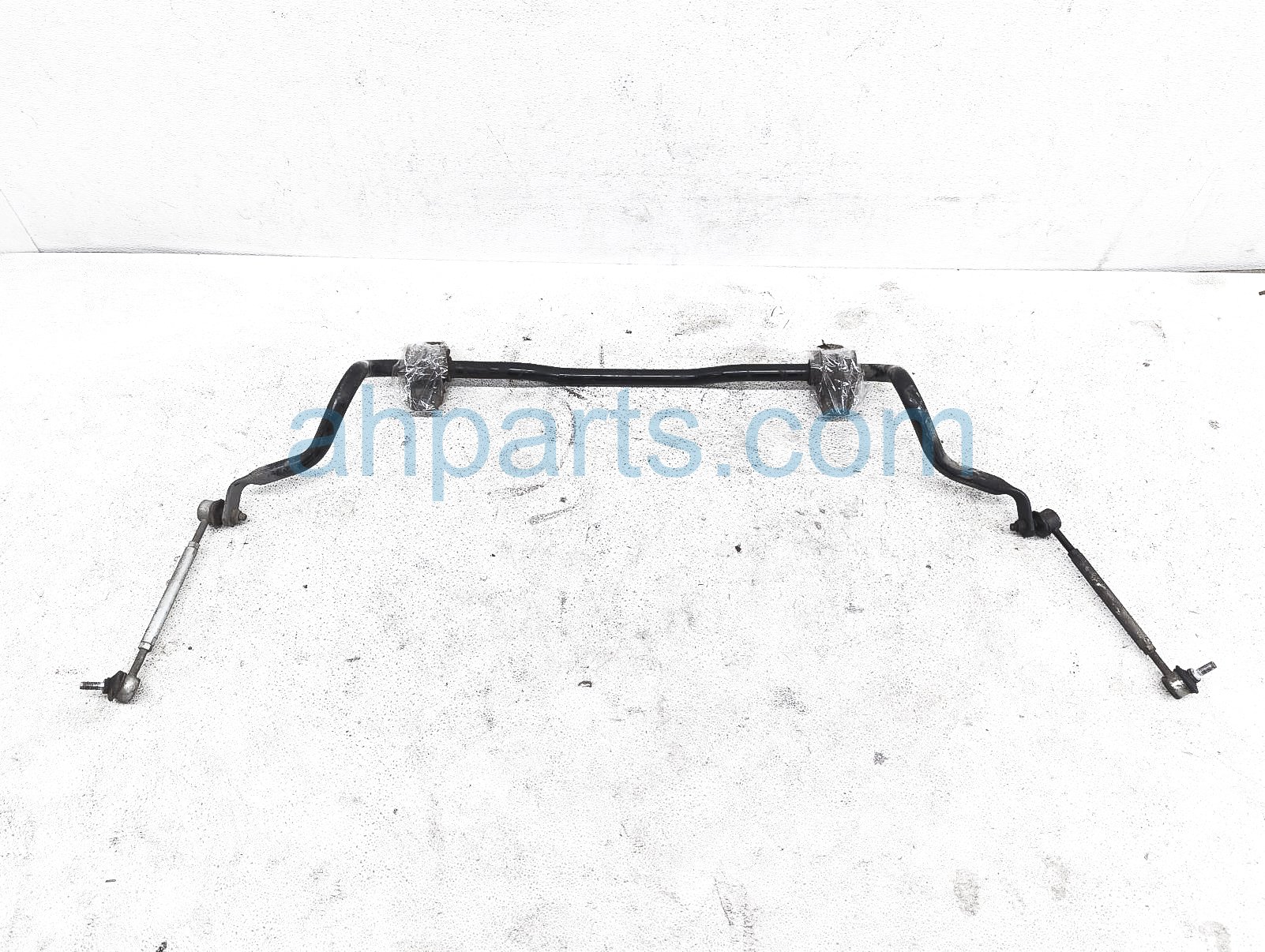 $50 Ford FRONT STABILIZER / SWAY BAR W/LINKS* $50 Ford FRONT STABILIZER / SWAY BAR W/LINKS*