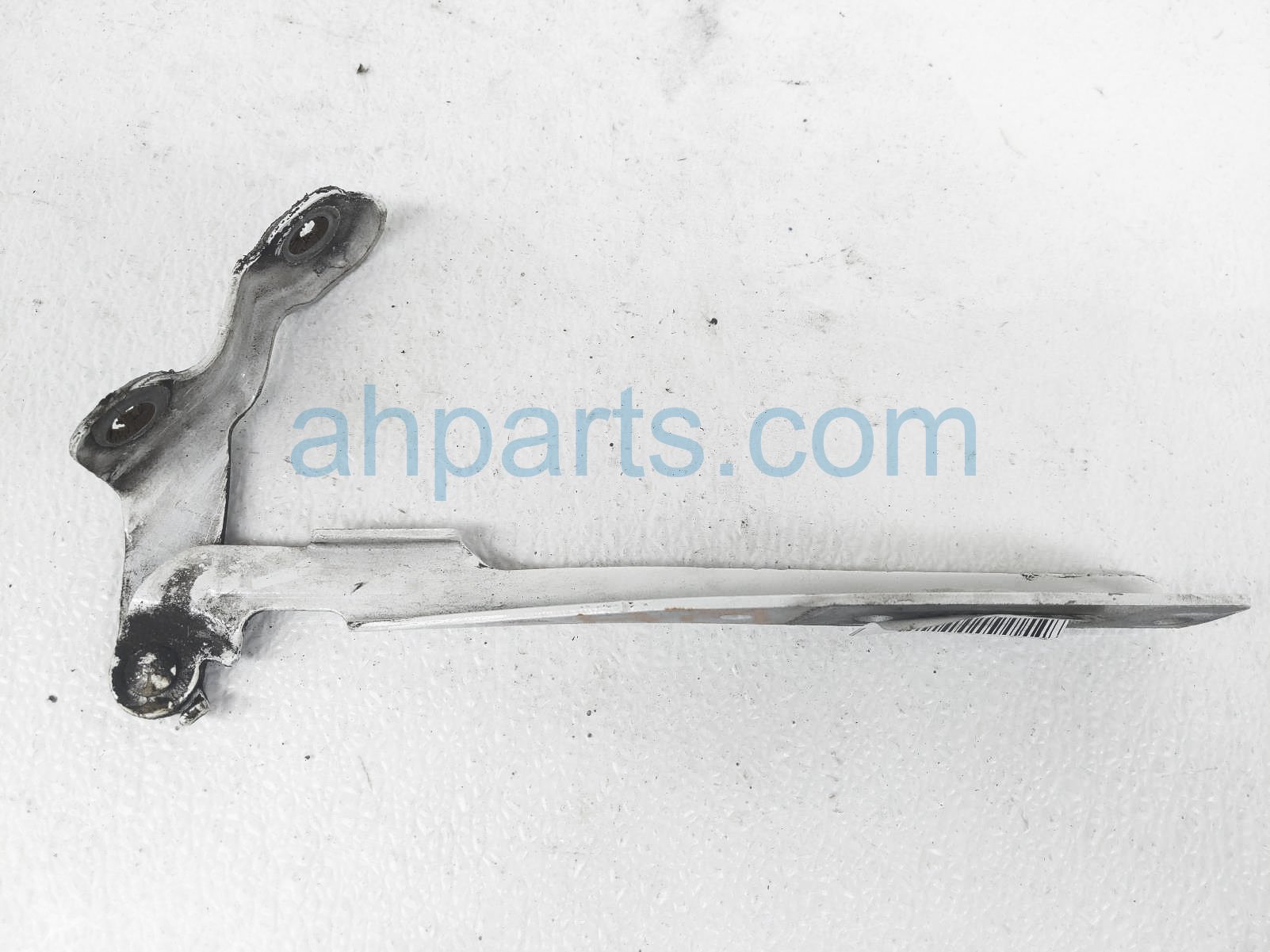 $33 Honda RH HOOD HINGE $33 Honda RH HOOD HINGE