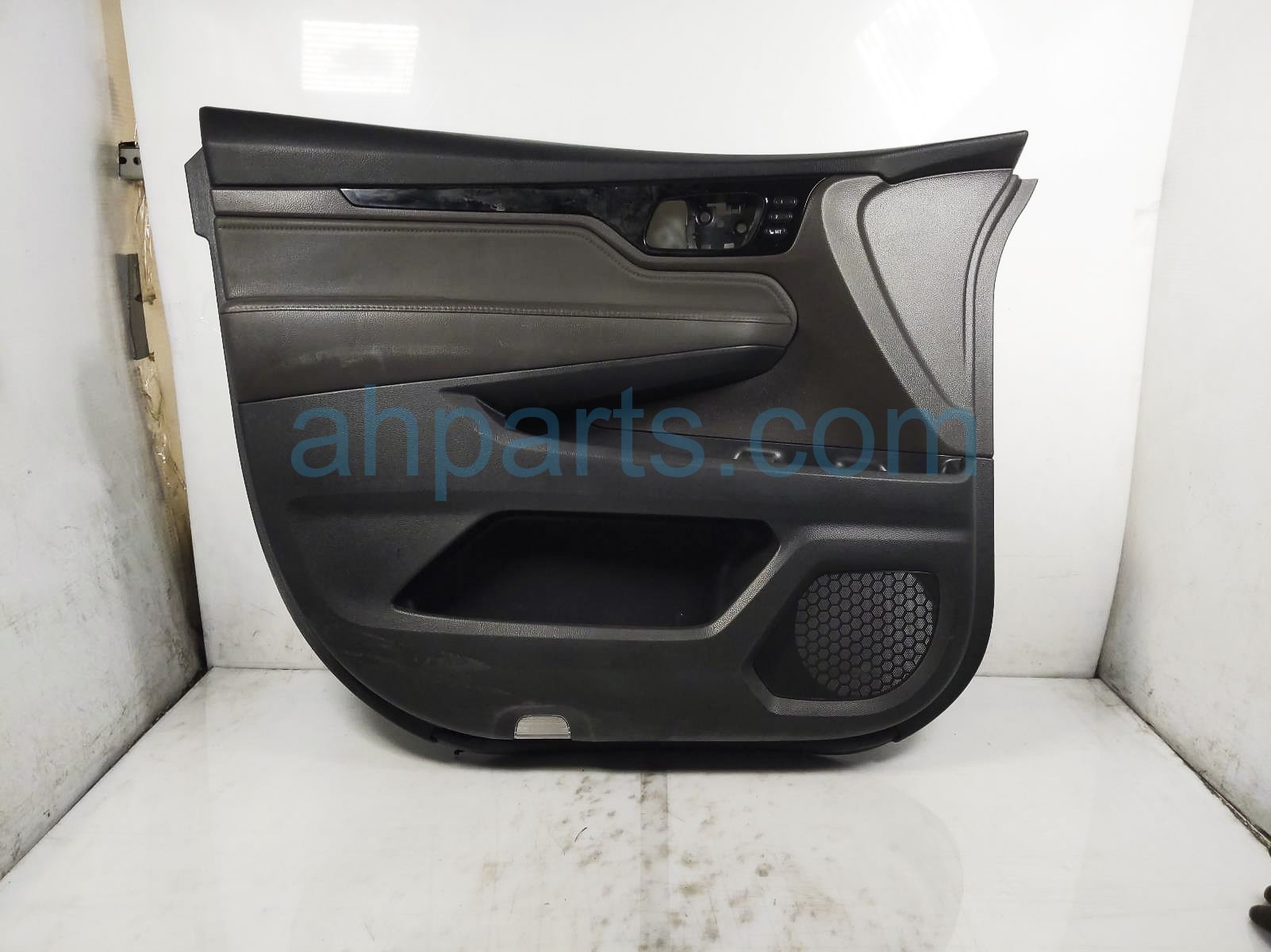 $99 Honda FR/LH DOOR TRIM PANEL - BROWN $99 Honda FR/LH DOOR TRIM PANEL - BROWN