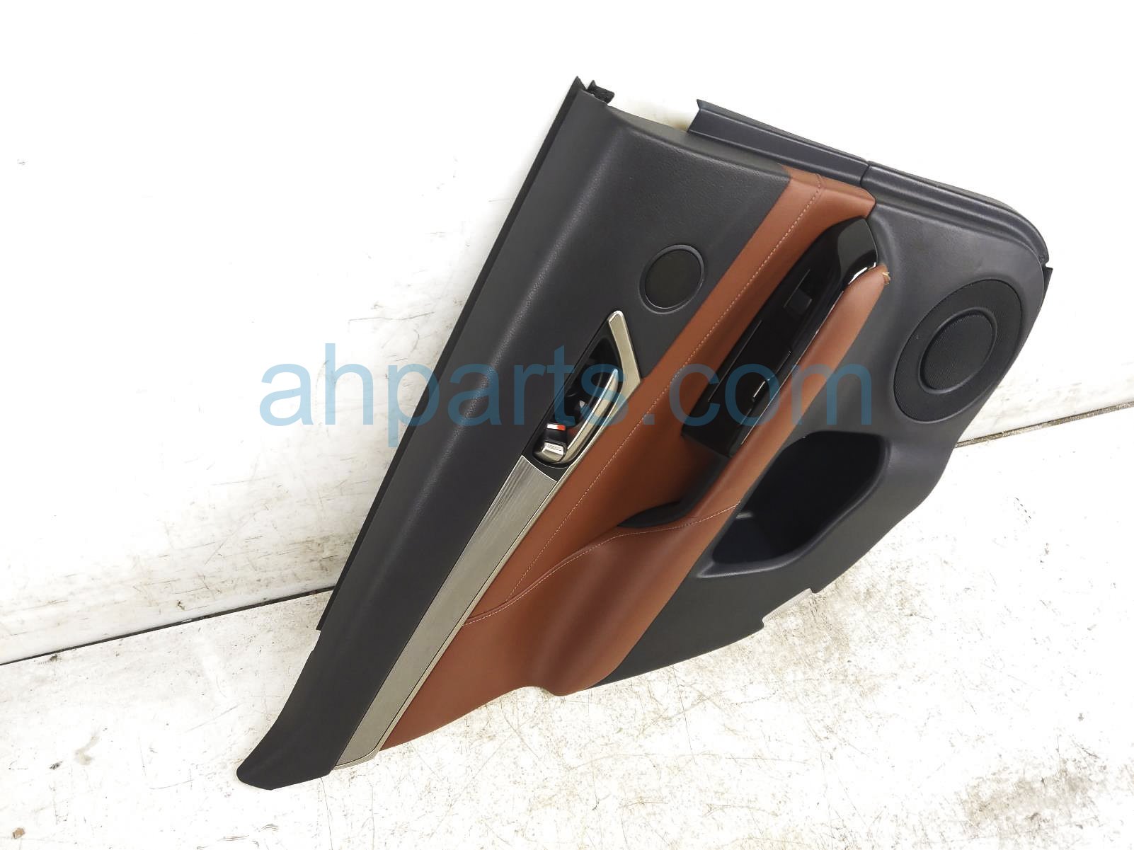 $150 Lexus RR/LH DOOR PANEL - RED/BLK $150 Lexus RR/LH DOOR PANEL - RED/BLK