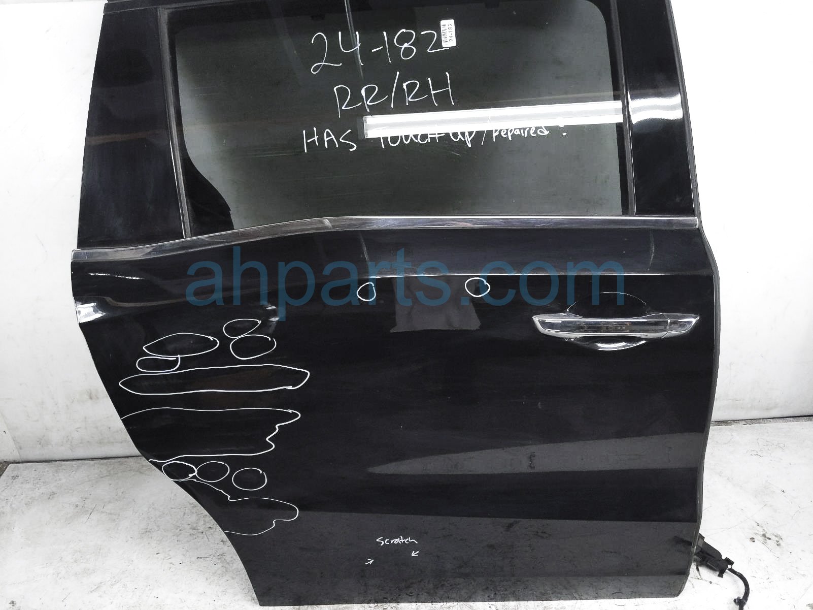 $899 Honda RR/RH DOOR - BLACK - NO INSIDE TRIM*