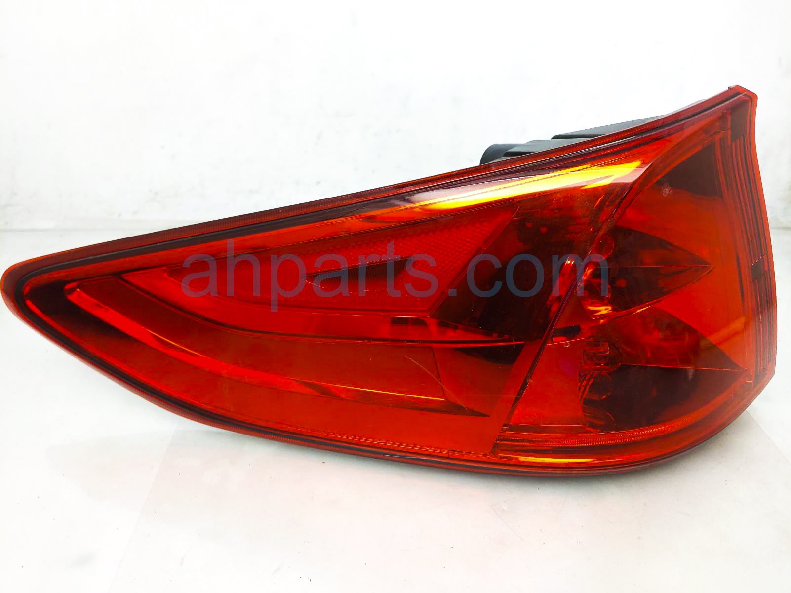 $125 Honda LH TAIL LAMP (ON BODY) $125 Honda LH TAIL LAMP (ON BODY)