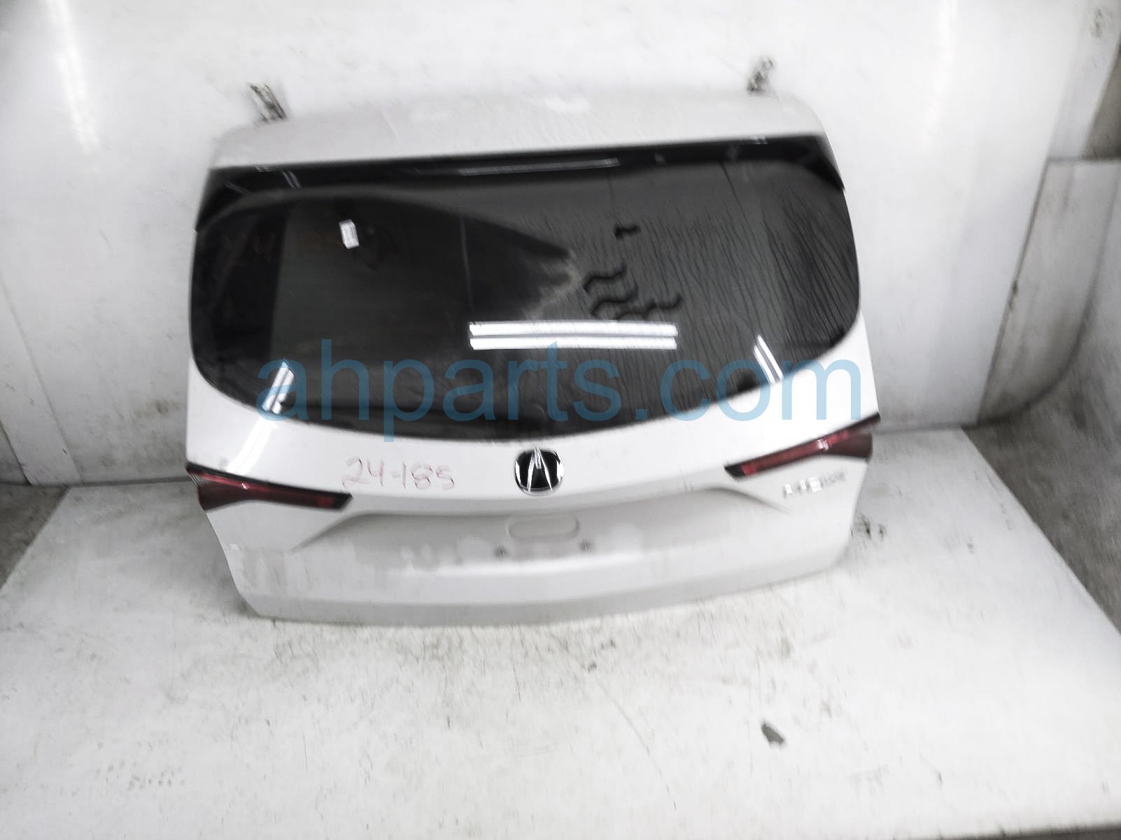 $2395 Acura LIFT GATE / TAIL GATE - WHITE