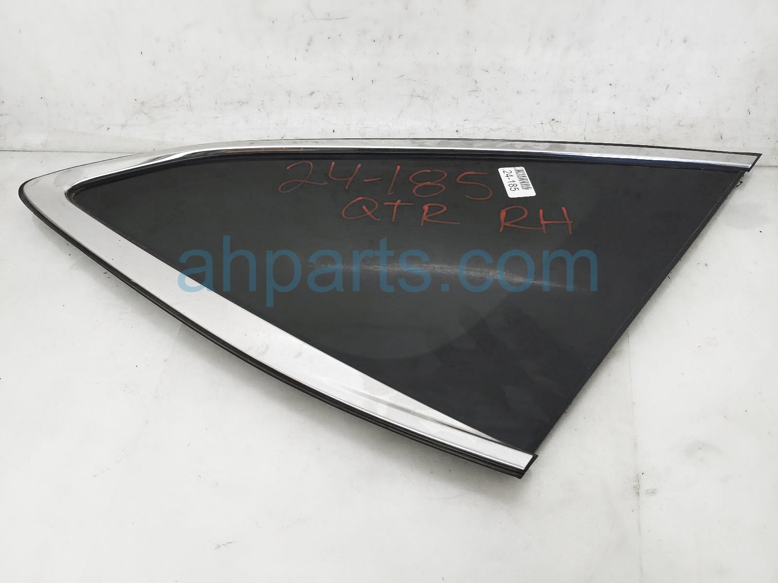 $119 Acura RH QUARTER WINDOW GLASS $119 Acura RH QUARTER WINDOW GLASS