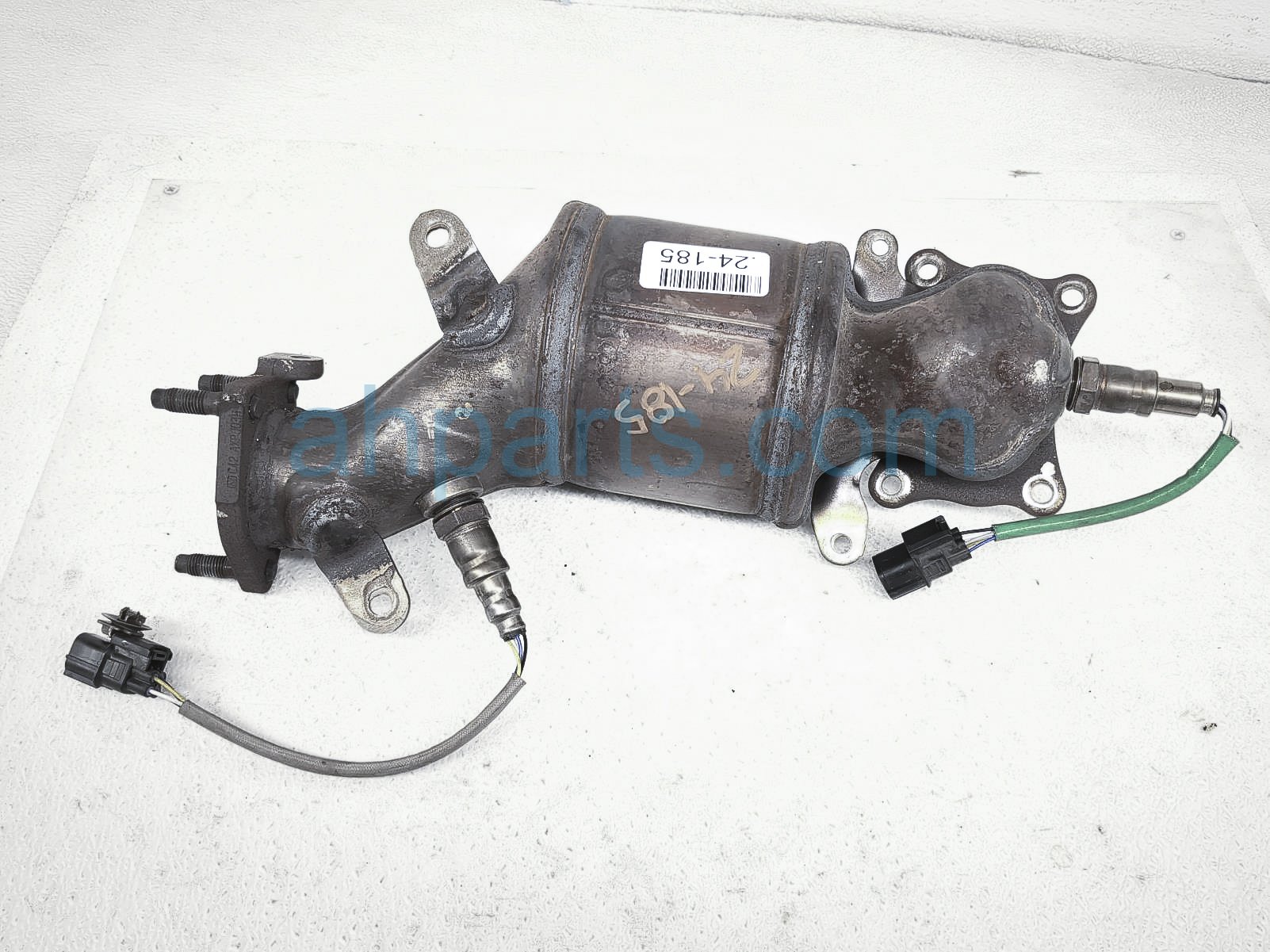 $900 Acura REAR EXHAUST MANIFOLD - 3.5L