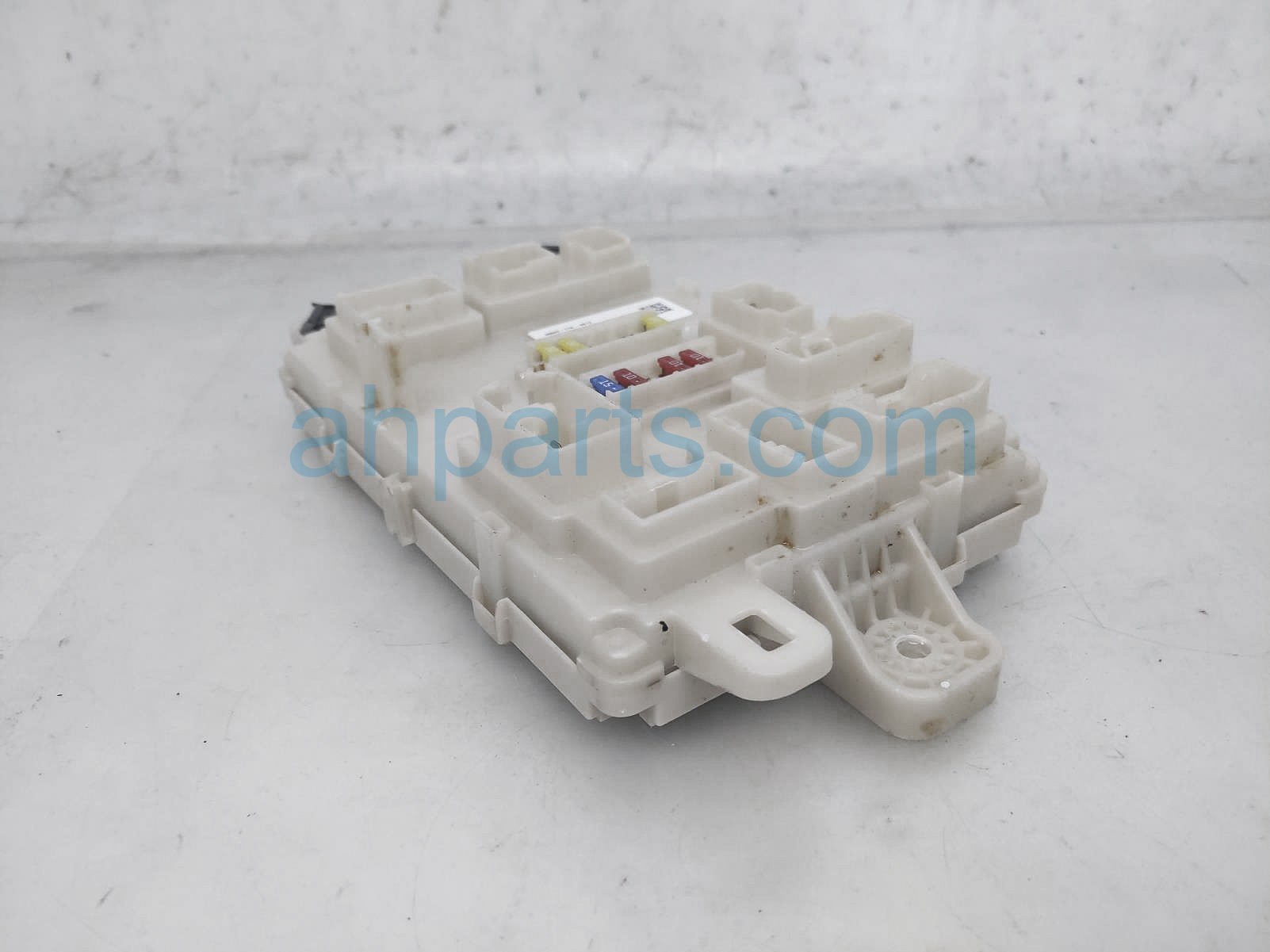 Acura RH POWER DISTRIBUTION BOX