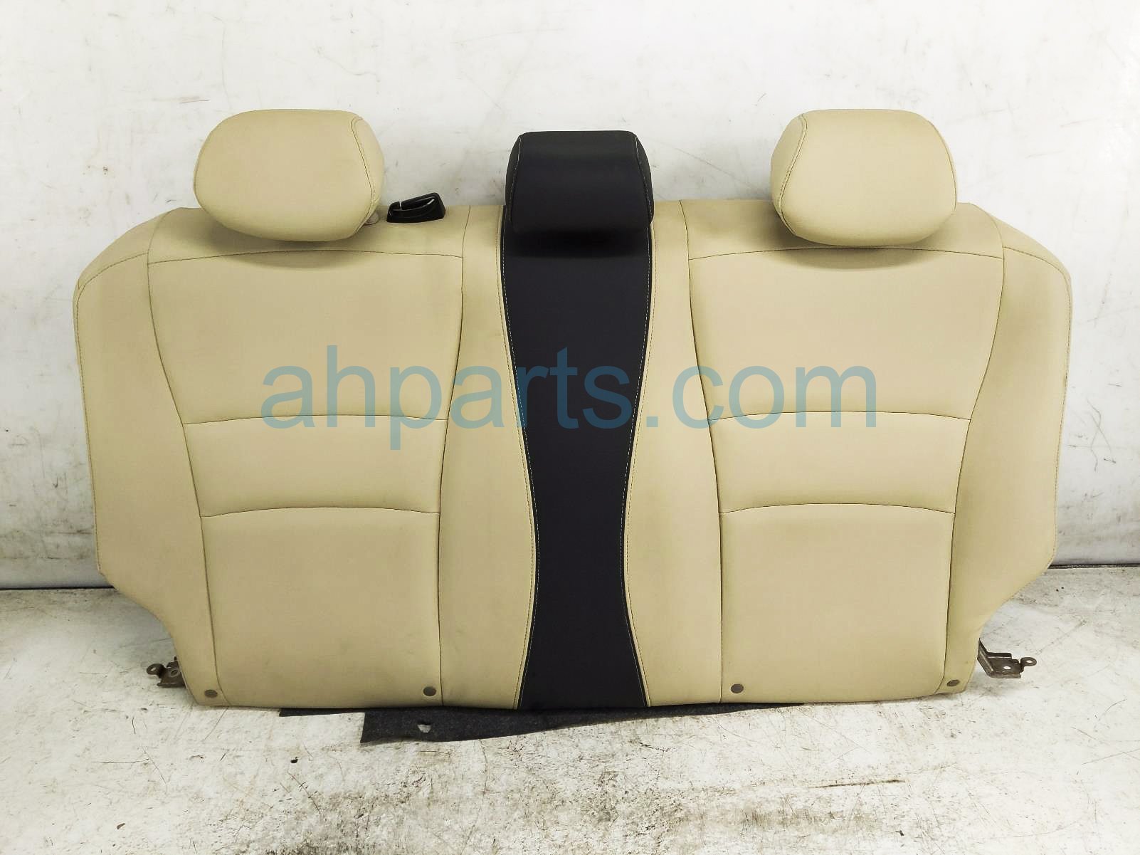 $99 Honda REAR UPPER SEAT CUSHION - TAN EXL 2D $99 Honda REAR UPPER SEAT CUSHION - TAN EXL 2D