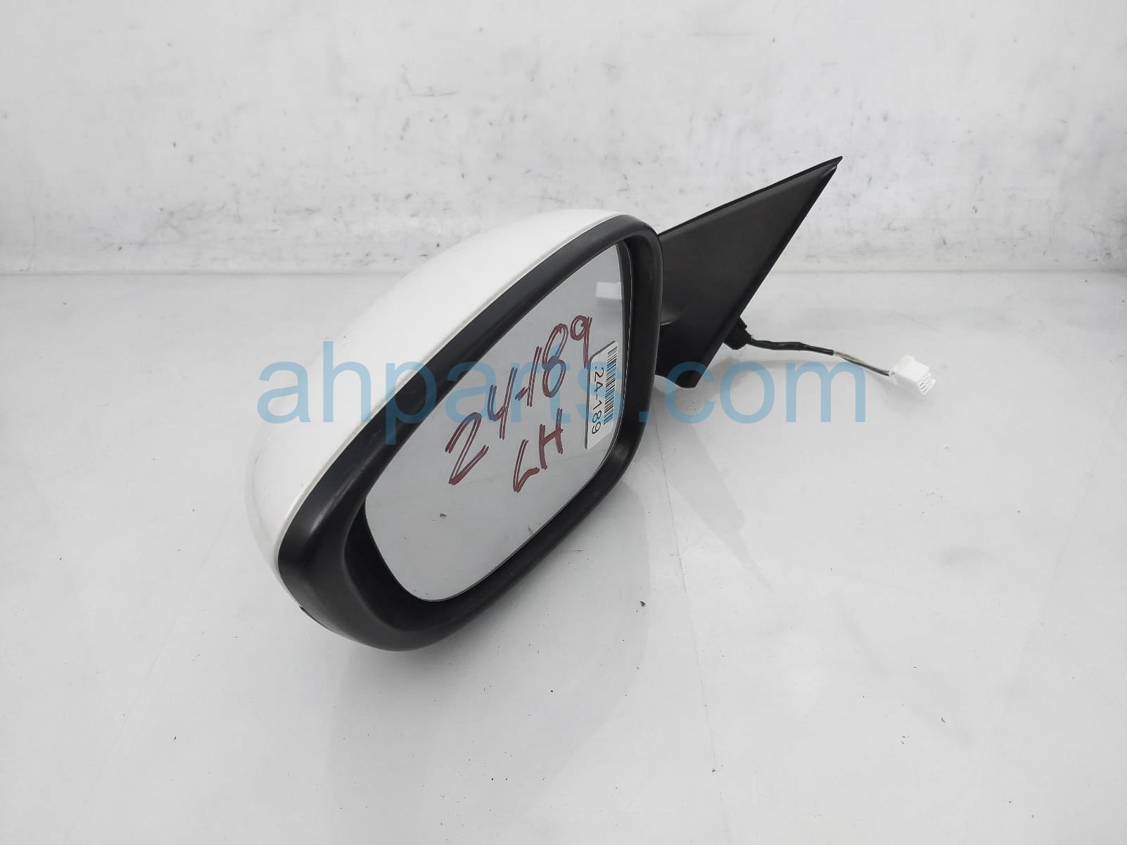 Honda LH SIDE VIEW MIRROR - WHITE