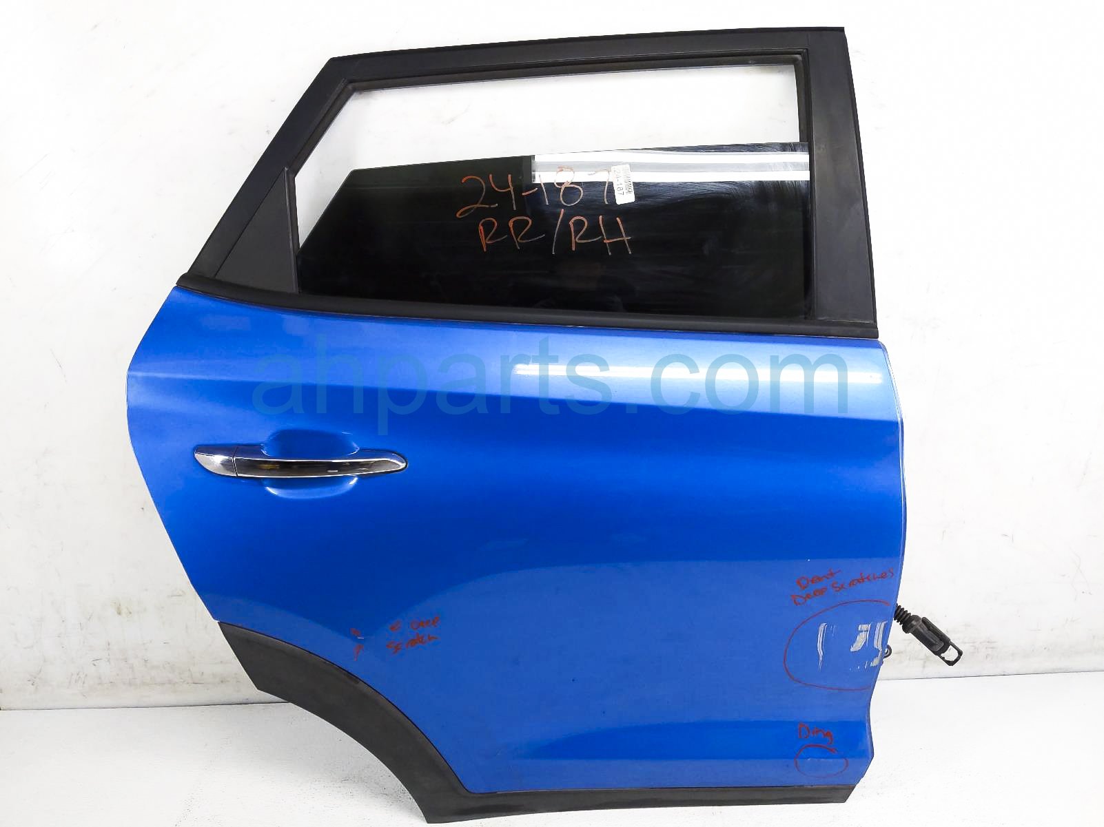 $400 Hyundai RR/RH DOOR - BLUE - NO INSIDE TRIM* $400 Hyundai RR/RH DOOR - BLUE - NO INSIDE TRIM*