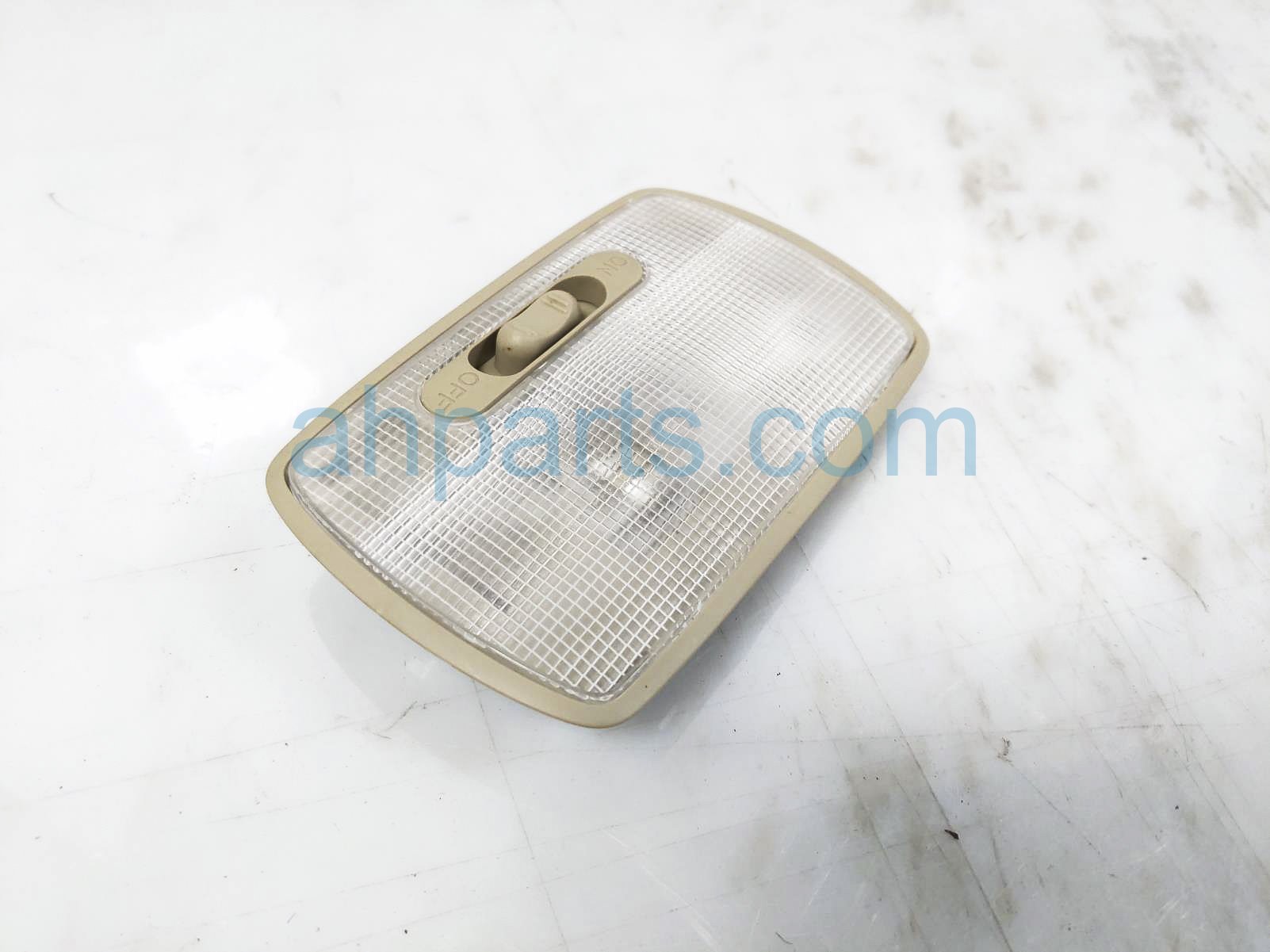 $30 Honda REAR DOME LIGHT - TAN $30 Honda REAR DOME LIGHT - TAN