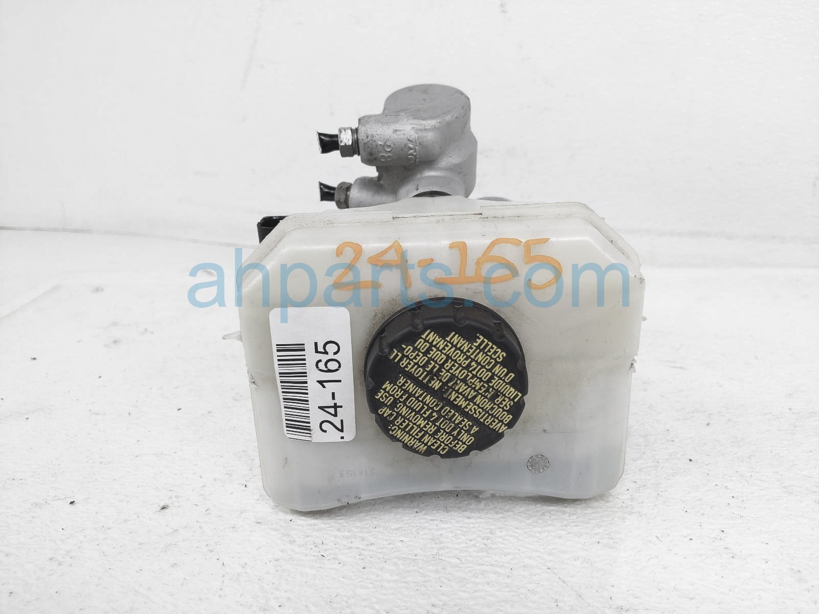 $50 Porsche BRAKE MASTER CYLINDER W/RESERVOIR $50 Porsche BRAKE MASTER CYLINDER W/RESERVOIR