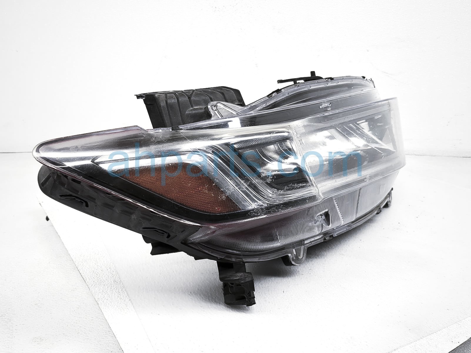 $175 Honda RH HEADLAMP / LIGHT $175 Honda RH HEADLAMP / LIGHT