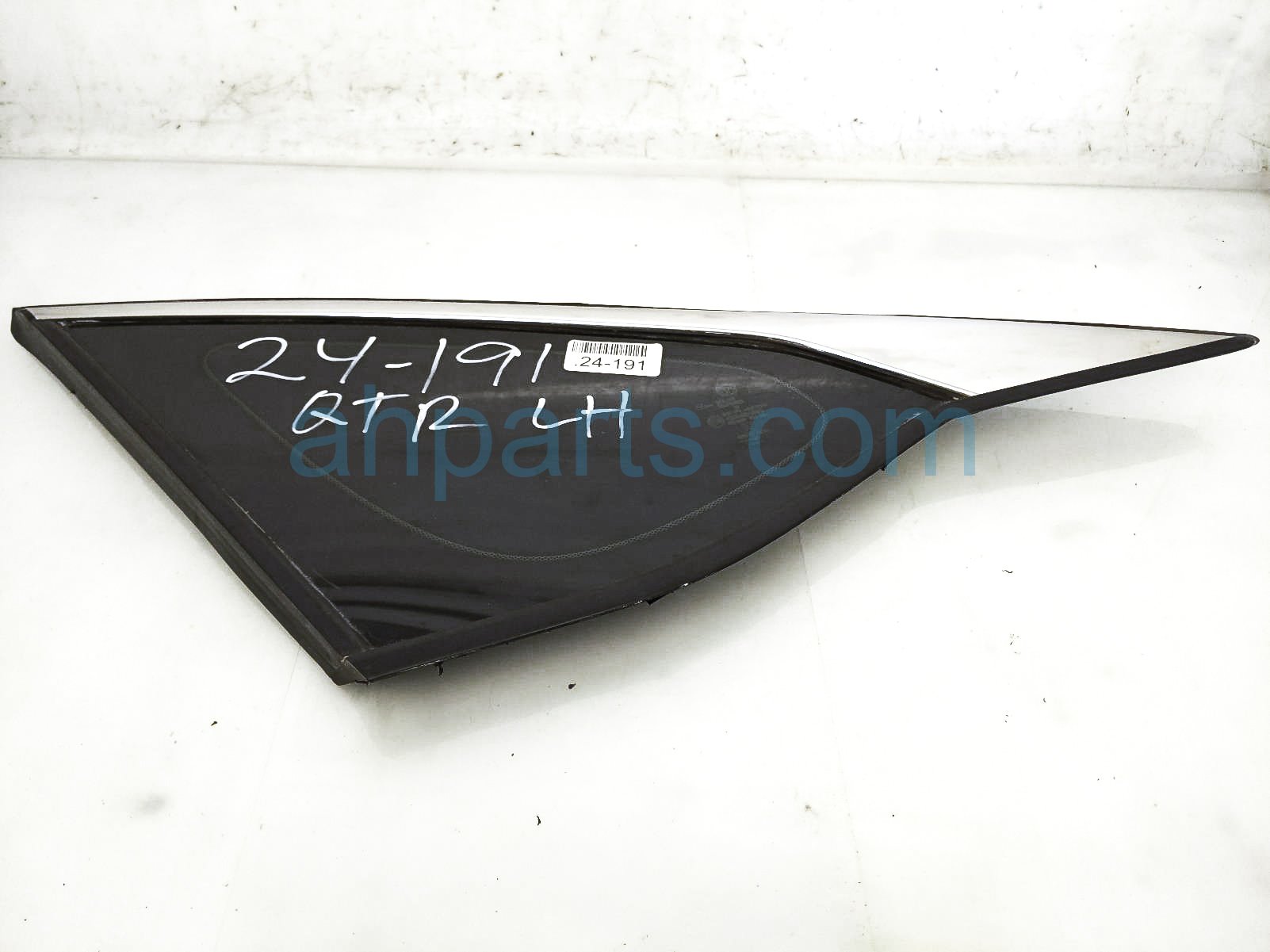 $60 Honda LH QUARTER WINDOW GLASS