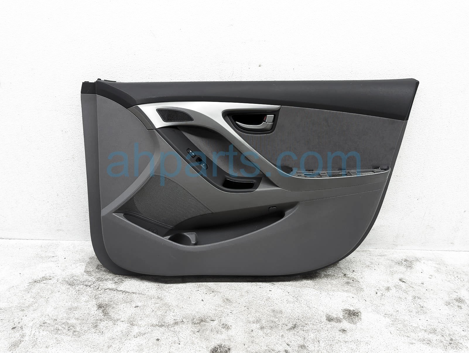 $99 Hyundai FR/RH INTERIOR DOOR PANEL - GREY SE $99 Hyundai FR/RH INTERIOR DOOR PANEL - GREY SE