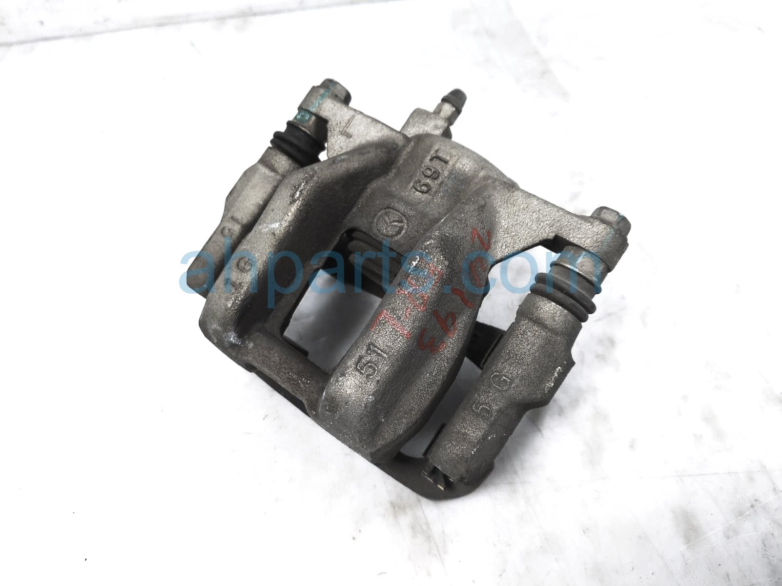 $65 Mazda FR/LH BRAKE CALIPER - SILVER $65 Mazda FR/LH BRAKE CALIPER - SILVER