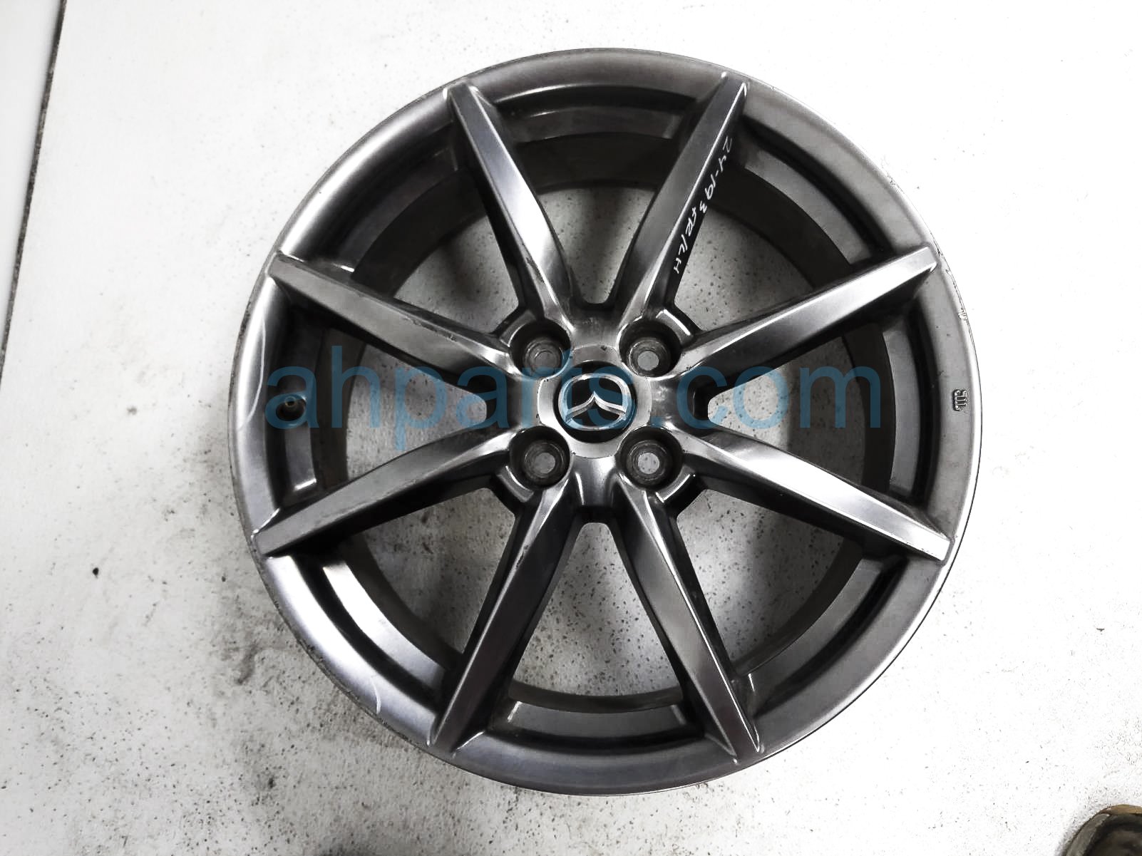 Sold 2017 Mazda MX-5 Front Driver Wheel / Rim - Light Curb 9965-F9
