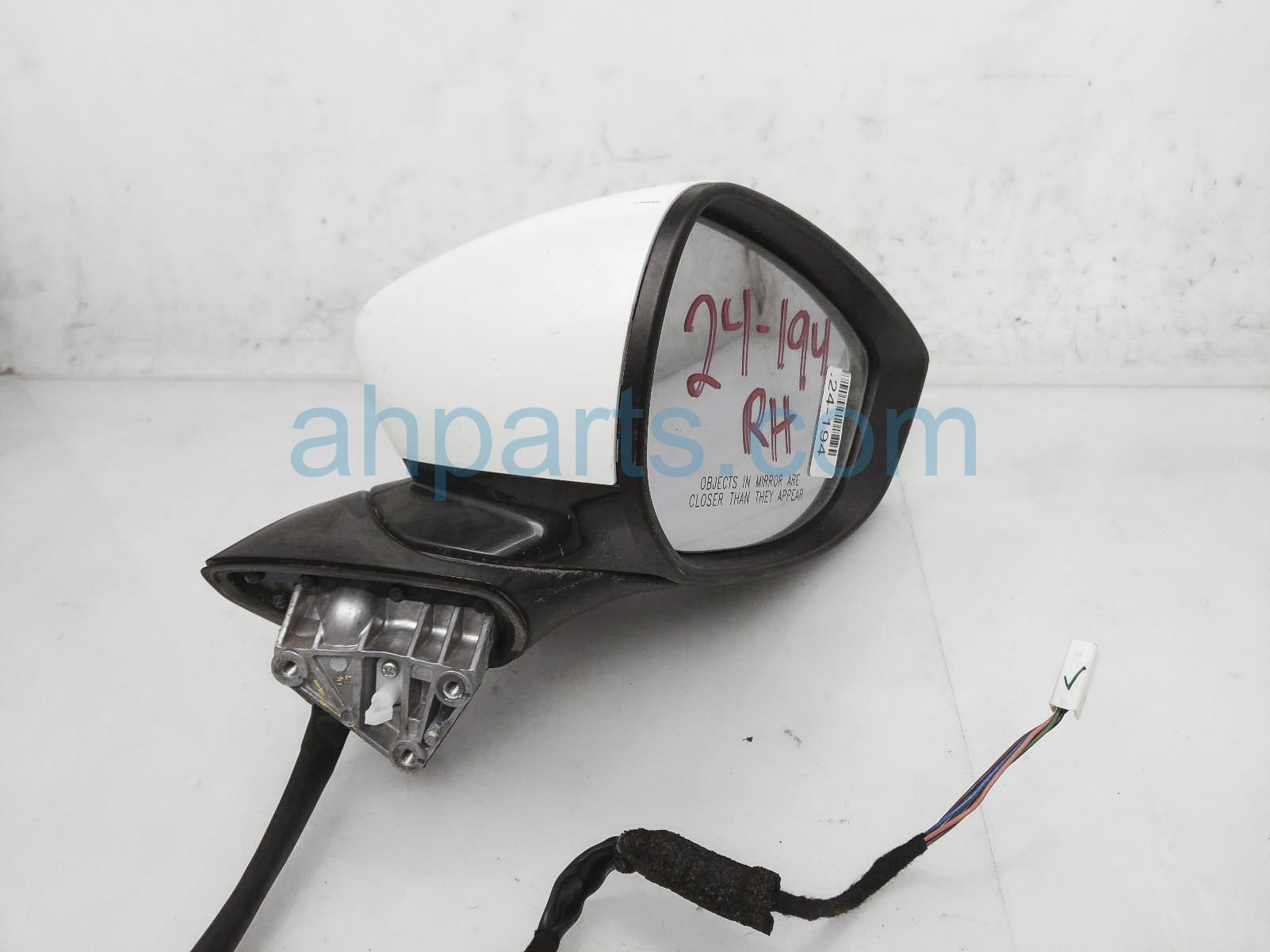 $199 Mazda RH SIDE VIEW MIRROR - WHITE $199 Mazda RH SIDE VIEW MIRROR - WHITE