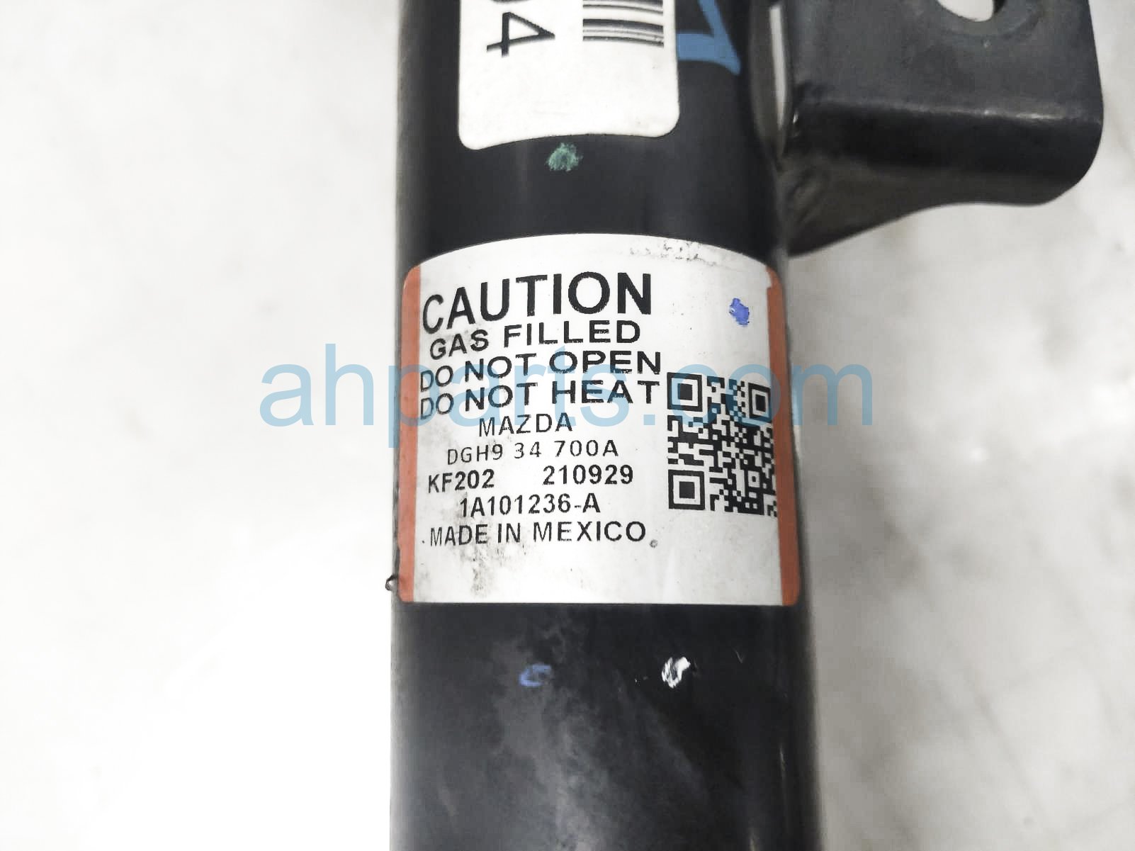 Sold 2021 Mazda Cx-30 Front Passenger Strut + Spring DGH9-34-700A,